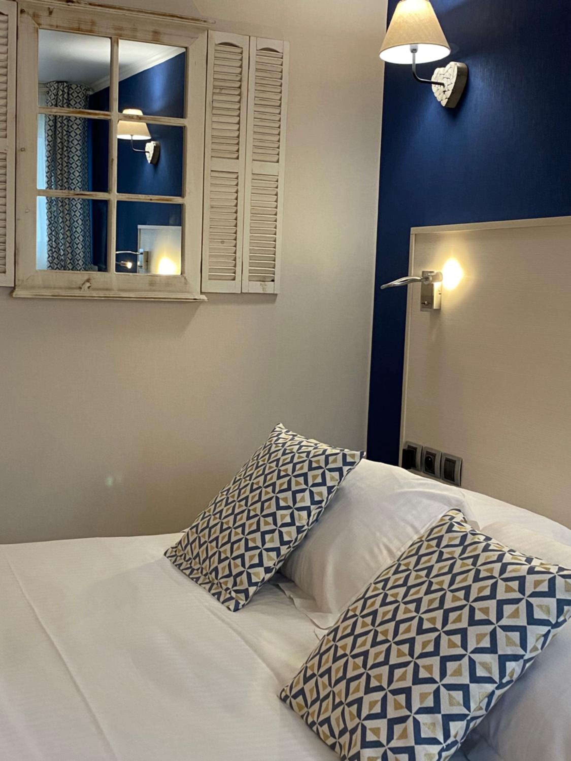 Double Room - Photo 1