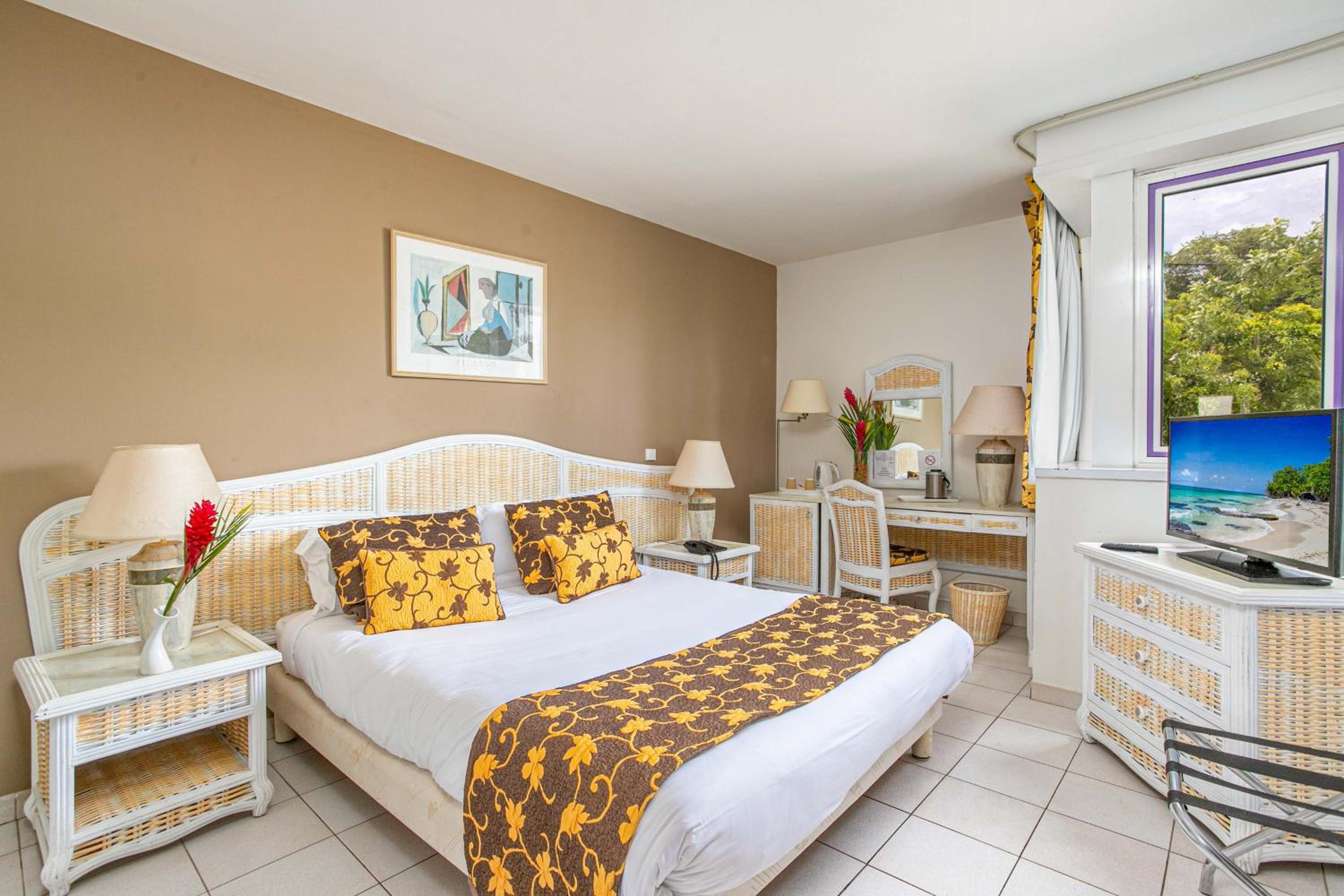Superior Room - Photo 8