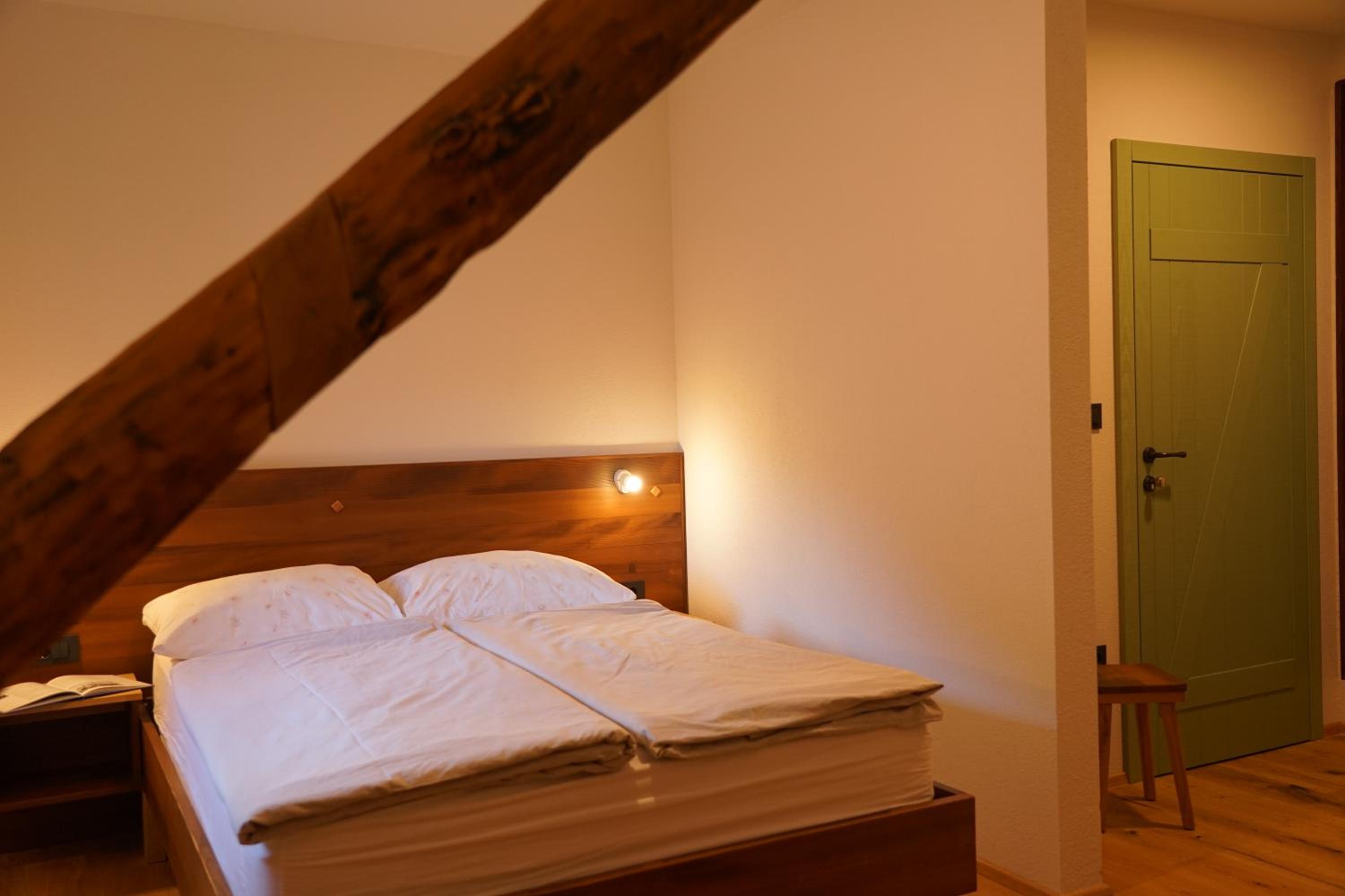 Economy Double Room - Attic - Photo 2