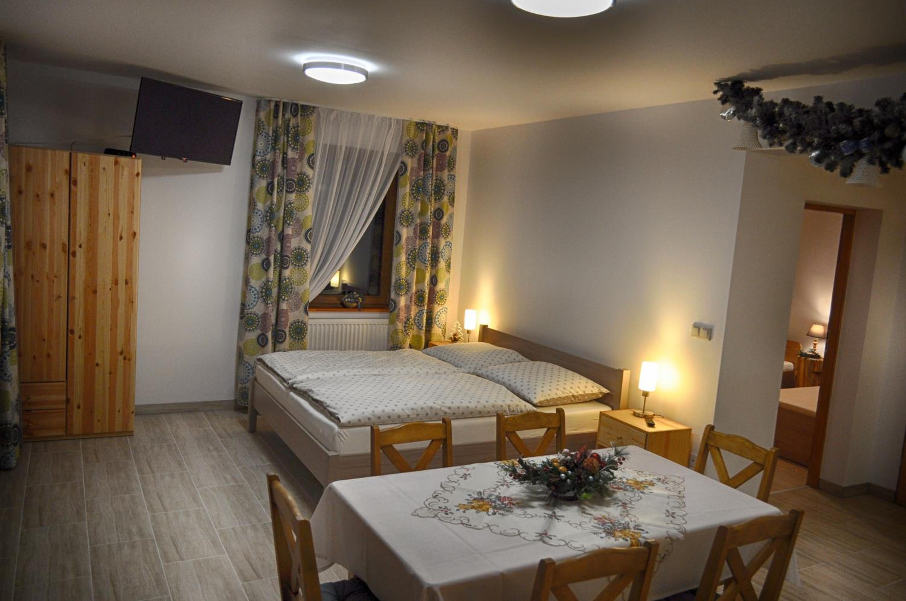 Apartment with Terrace - Photo 1