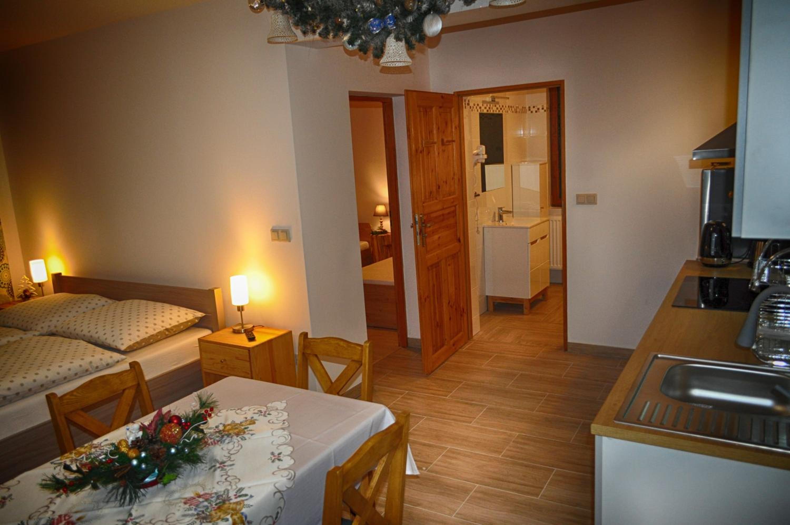 Apartment with Terrace - Photo 38