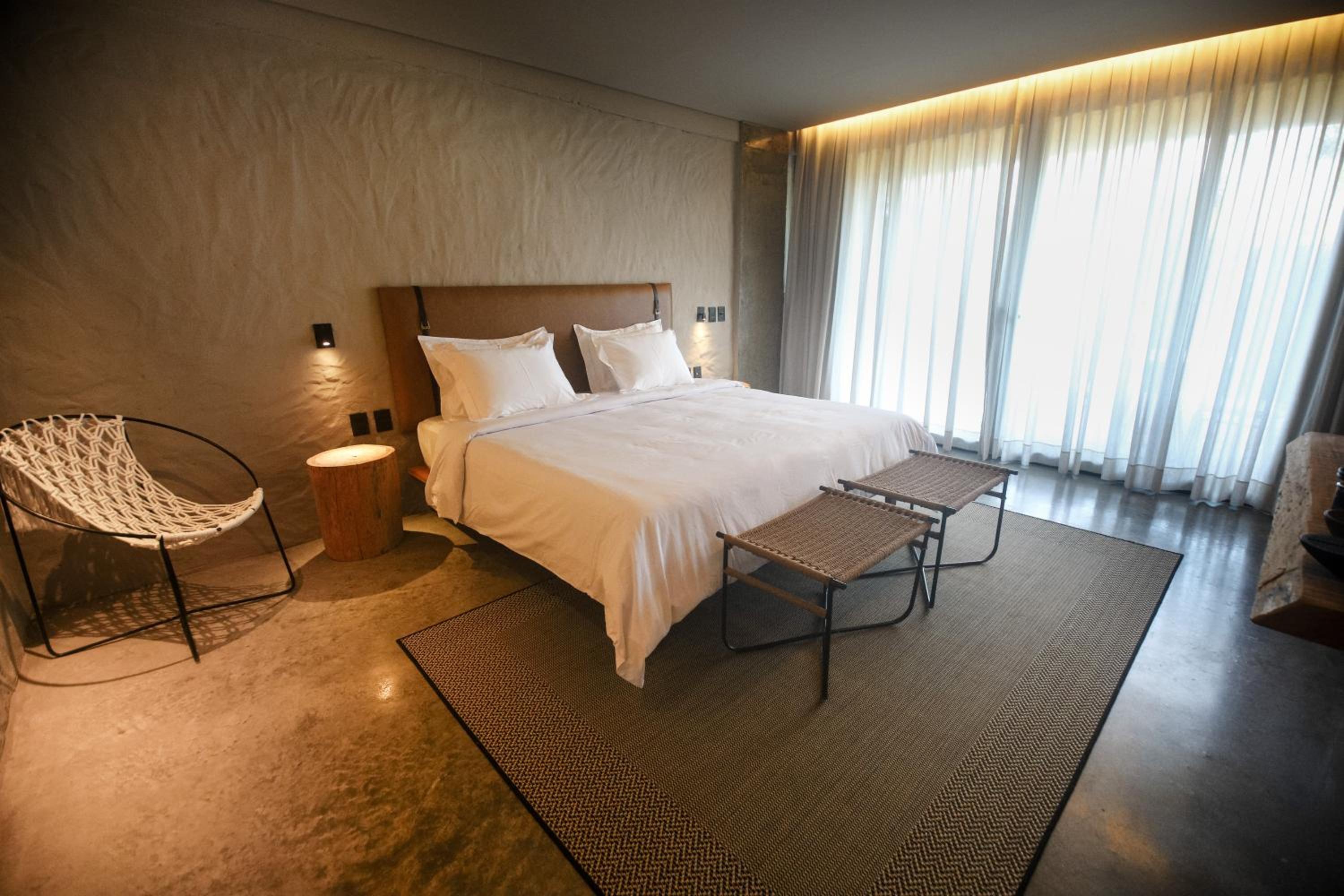 Superior King Suite