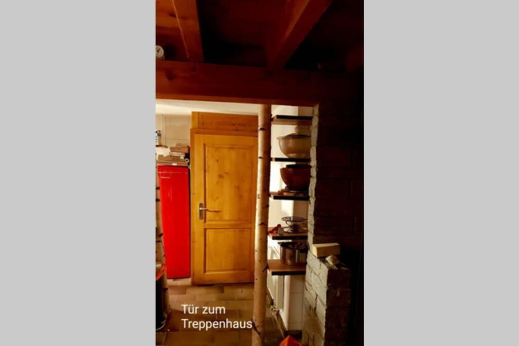 Seven-Bedroom House photo 3