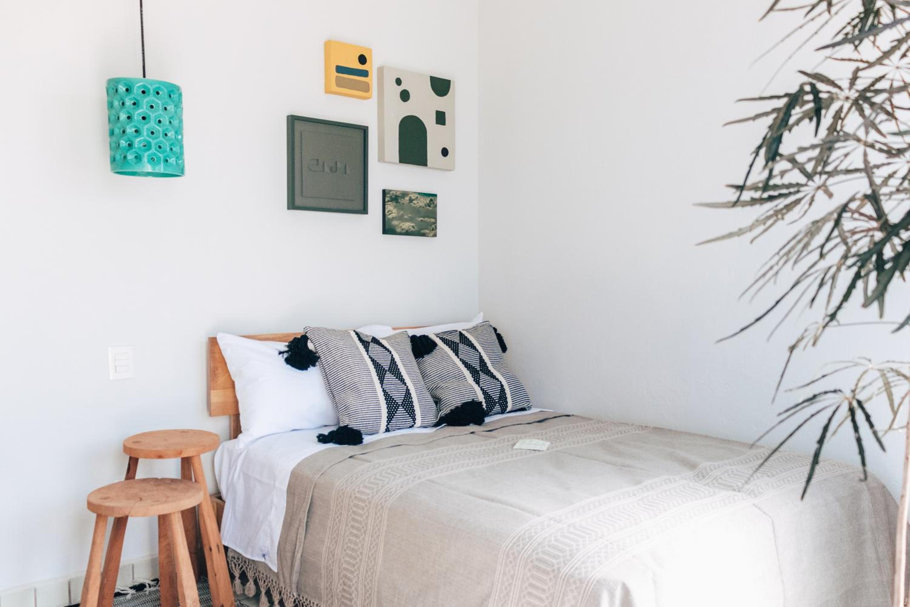 Standard Double Room - Photo 19