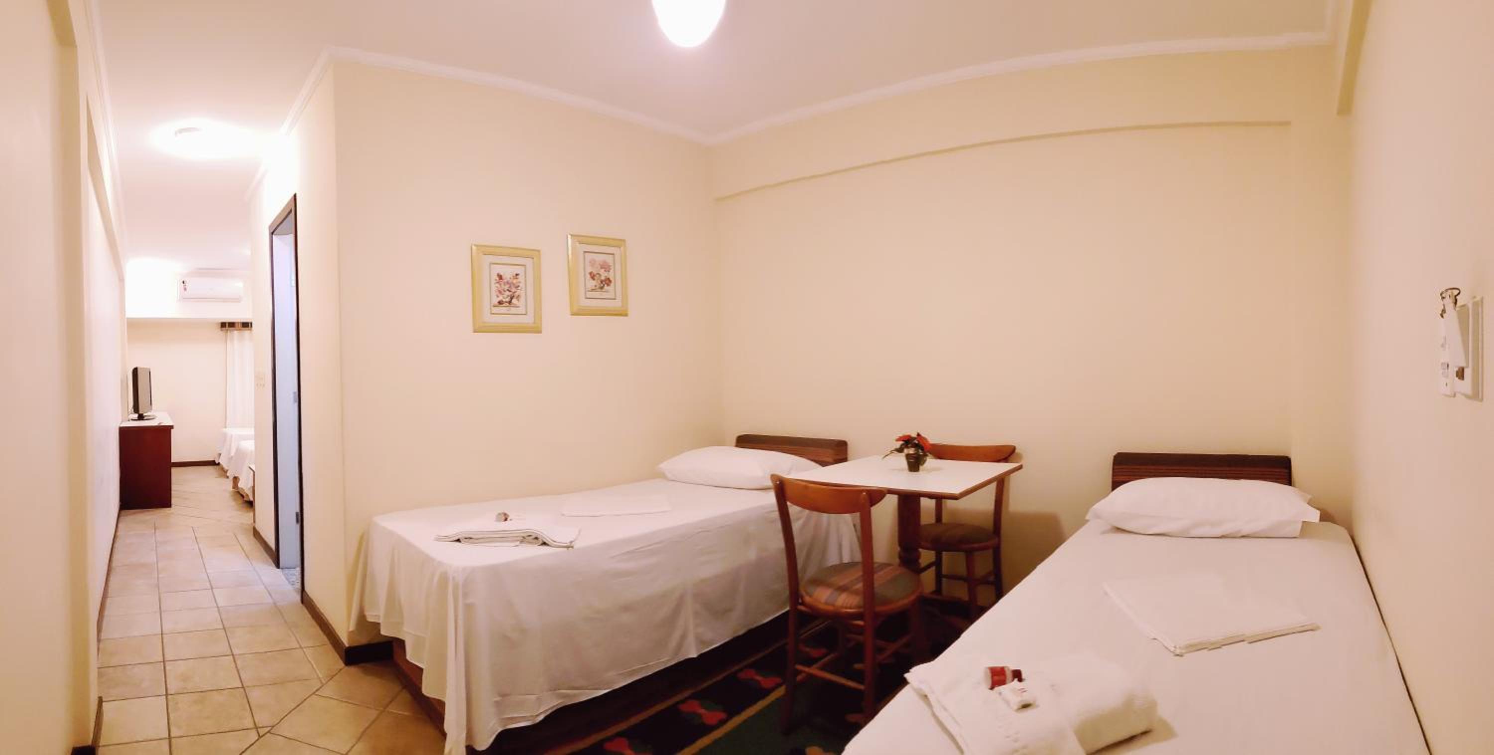 Quadruple Room - Photo 2