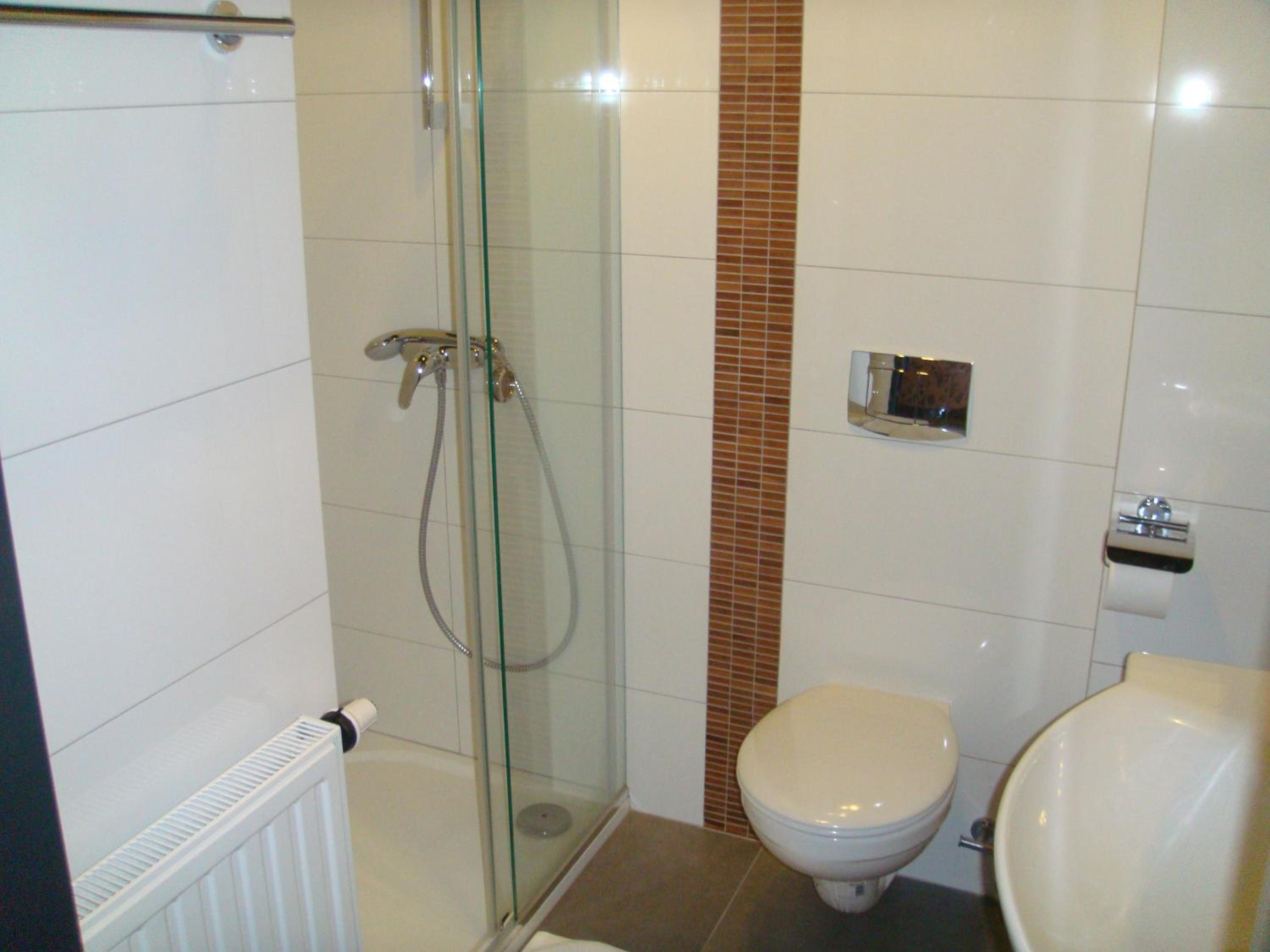 Standard Twin Room - Photo 4