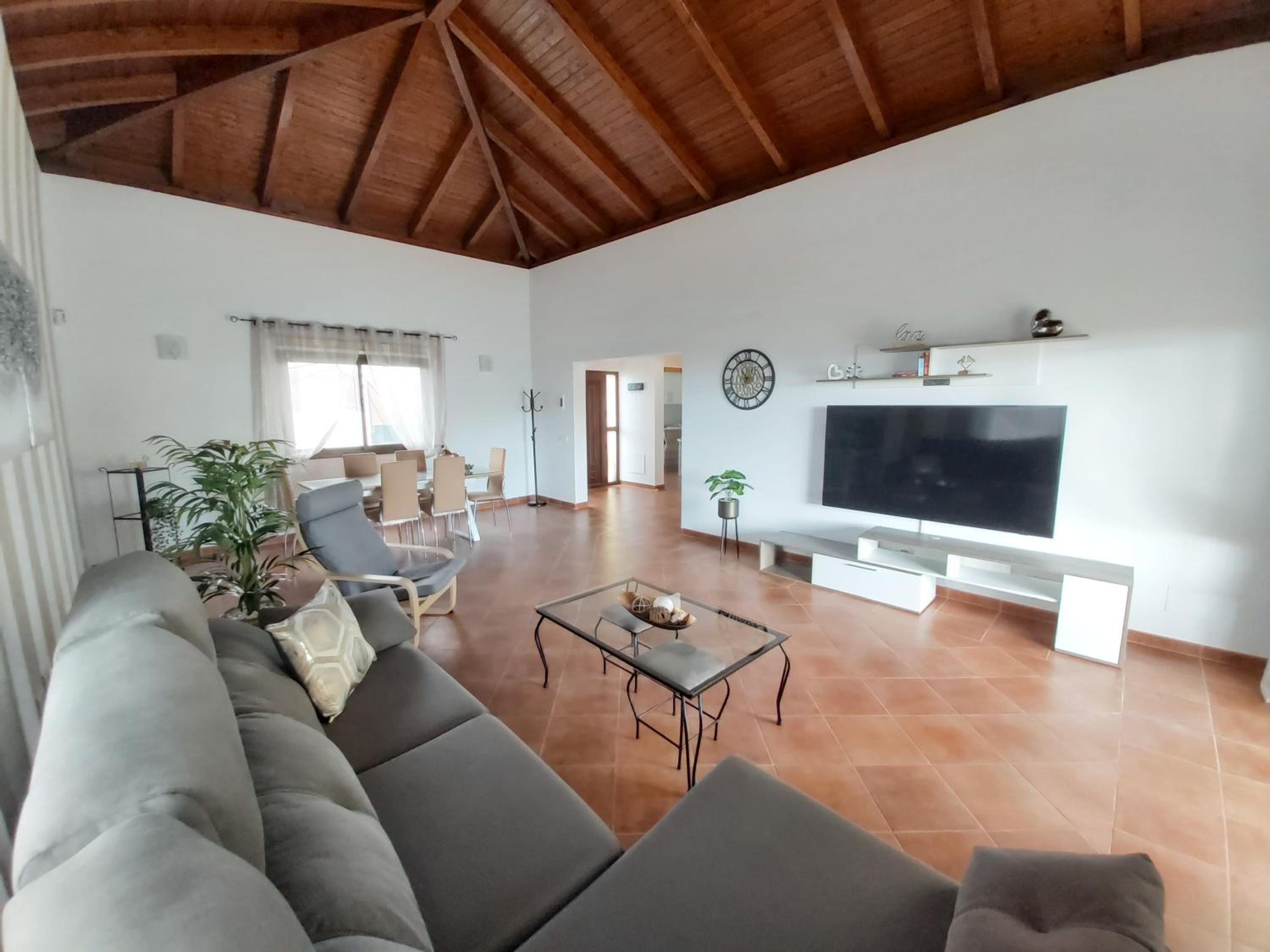 Villa de Tres Habitaciones