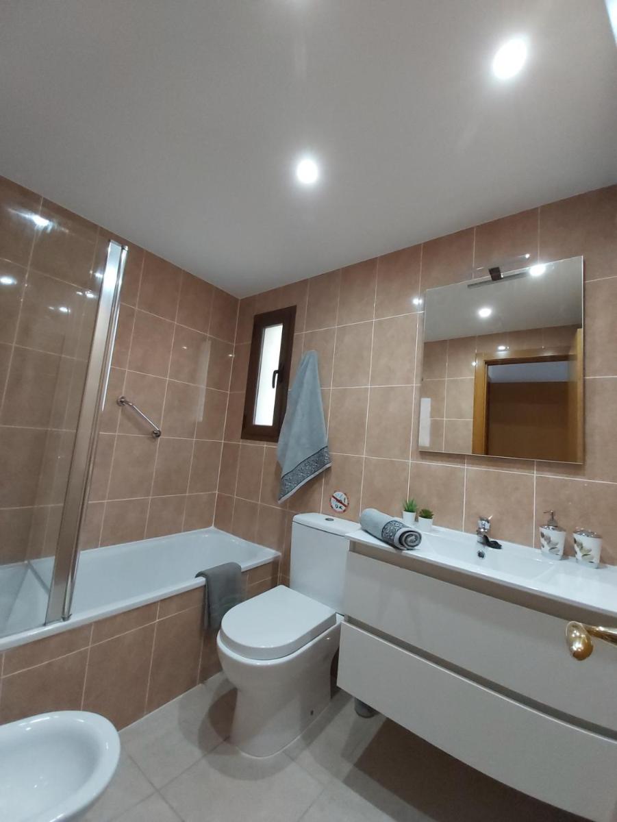 Three-Bedroom Villa photo 3