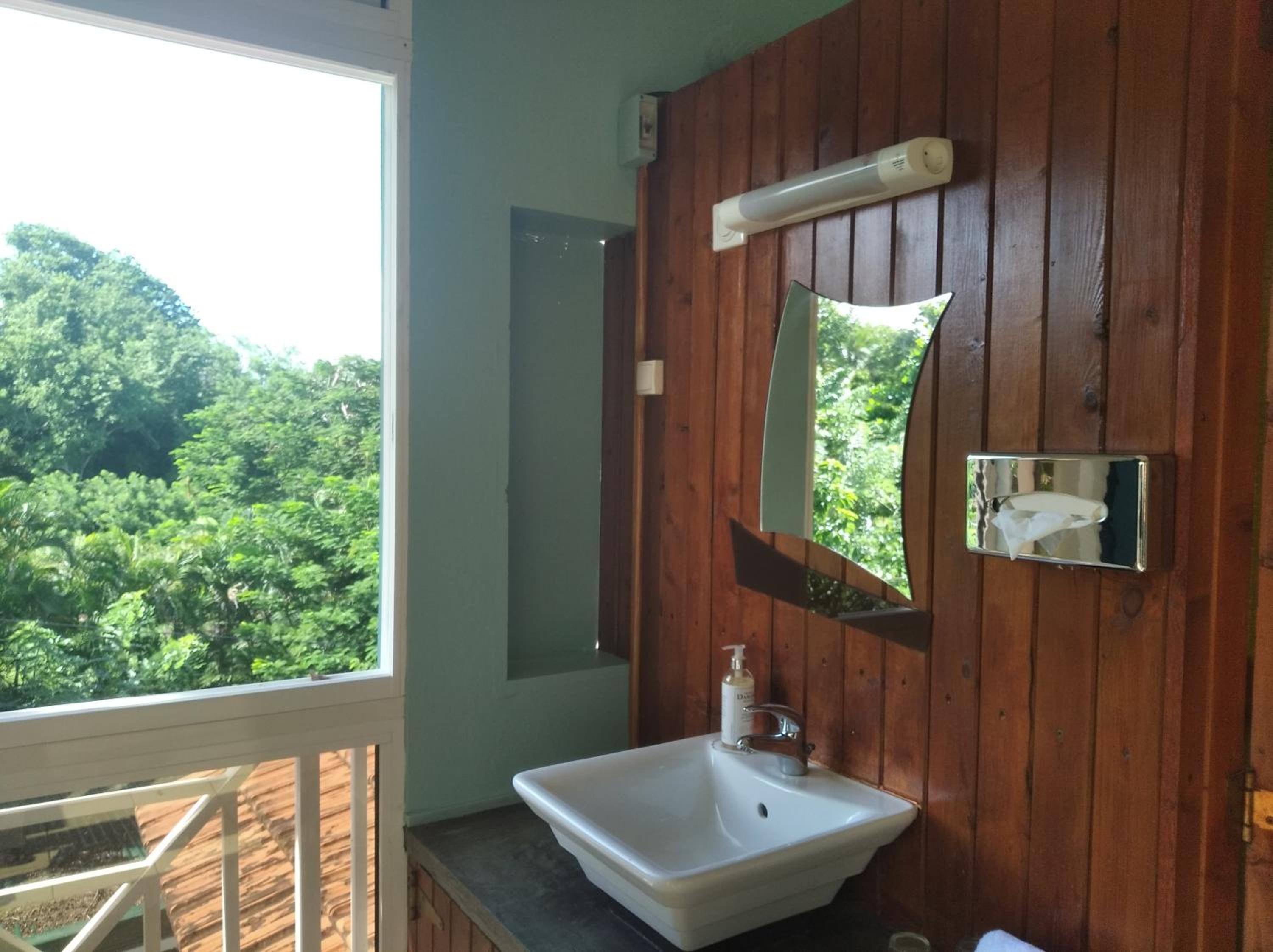 Double Room - Photo 5