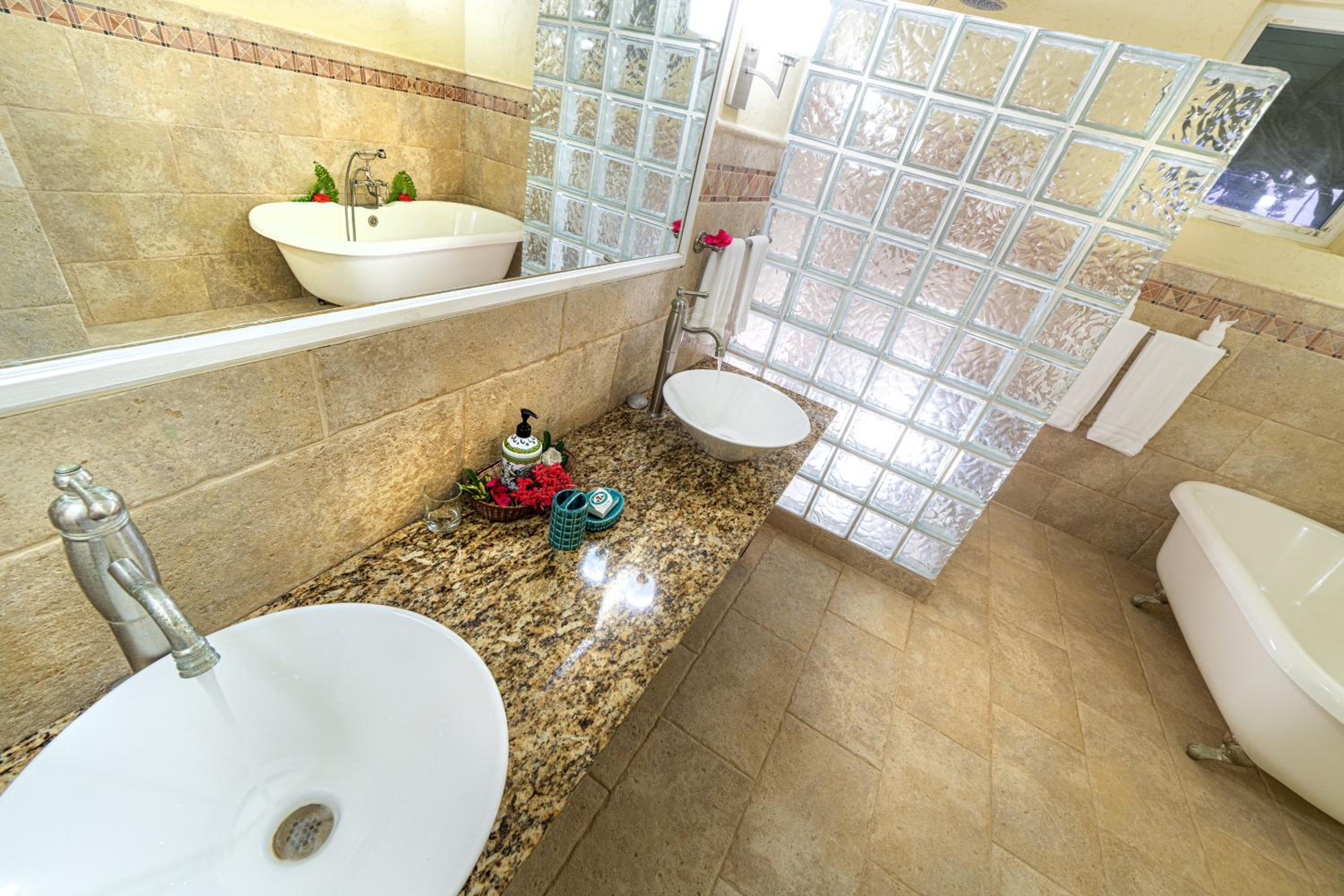 Superior Suite photo 3