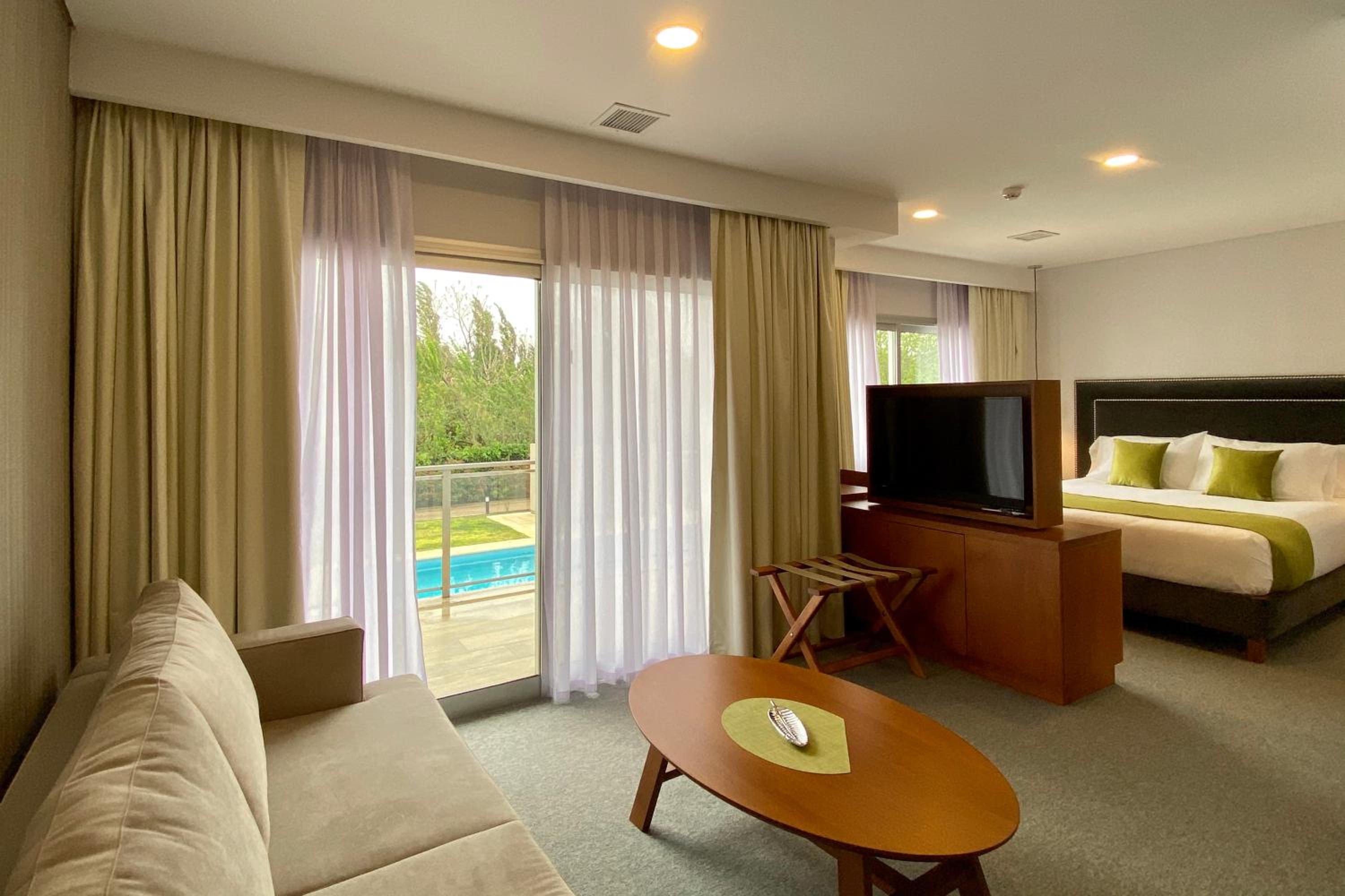 King Suite with Pool View photo 1