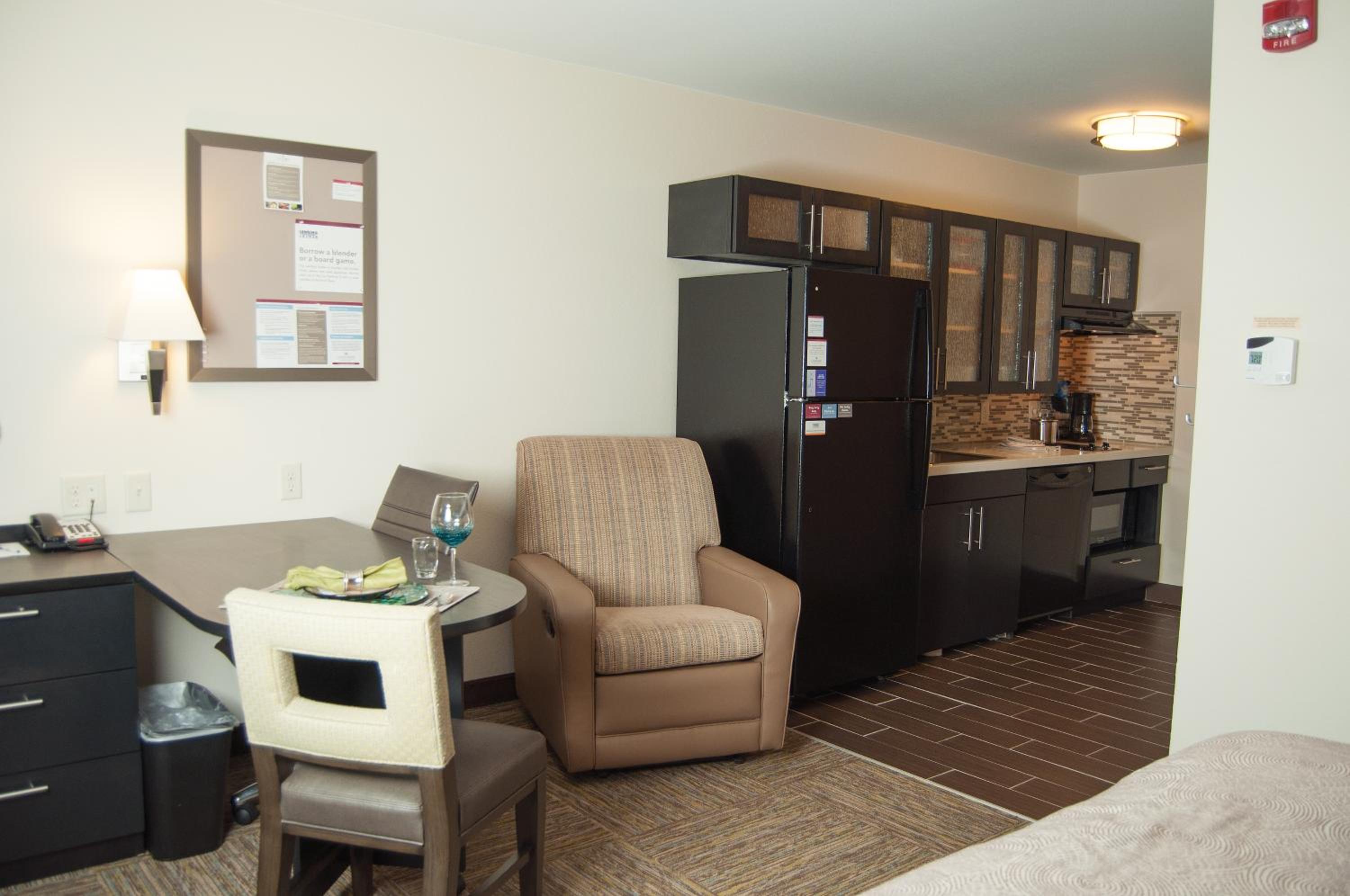 King Studio Suite - Hearing Accessible/Non-Smoking
