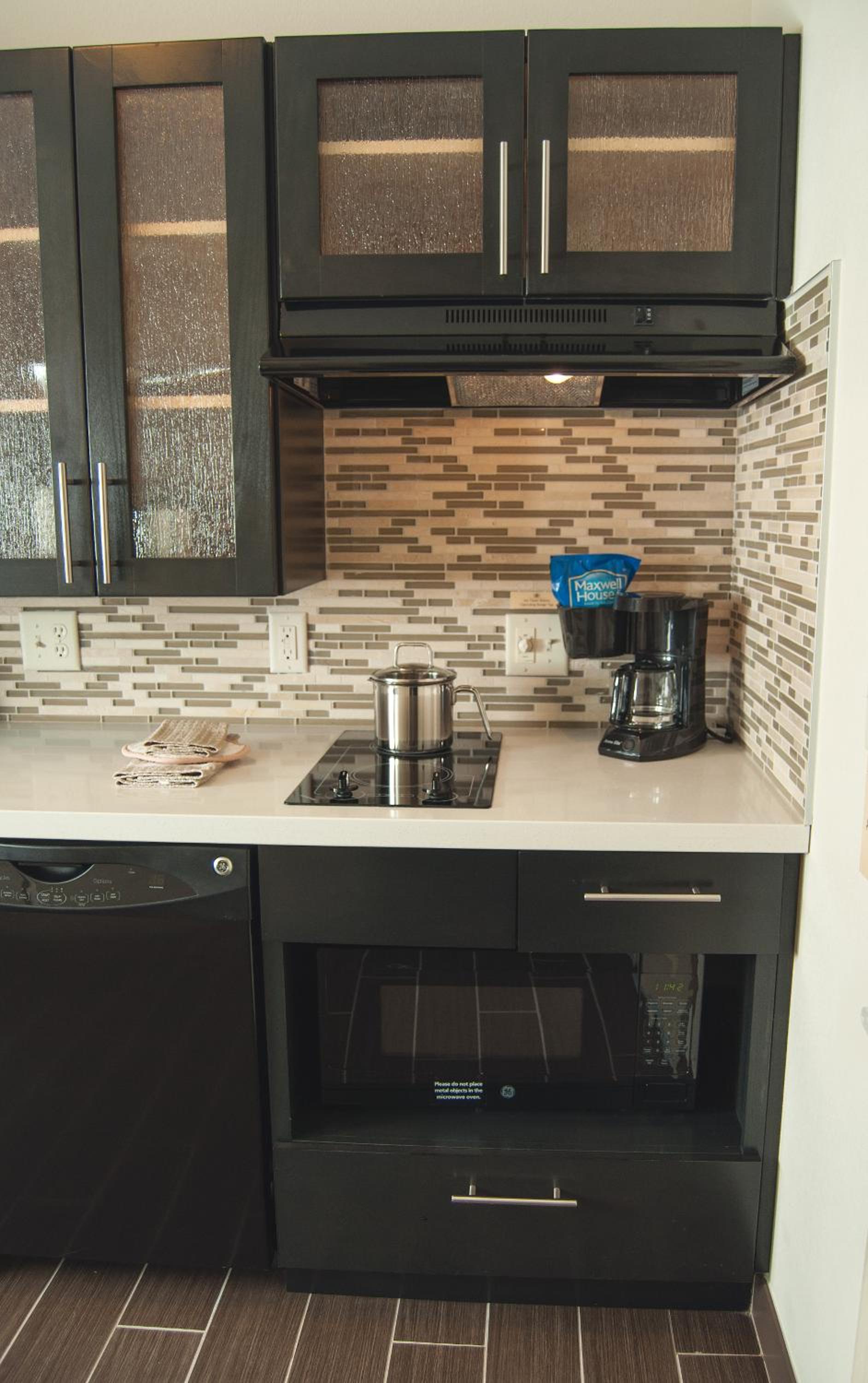King Studio Suite - Hearing Accessible/Non-Smoking photo 2