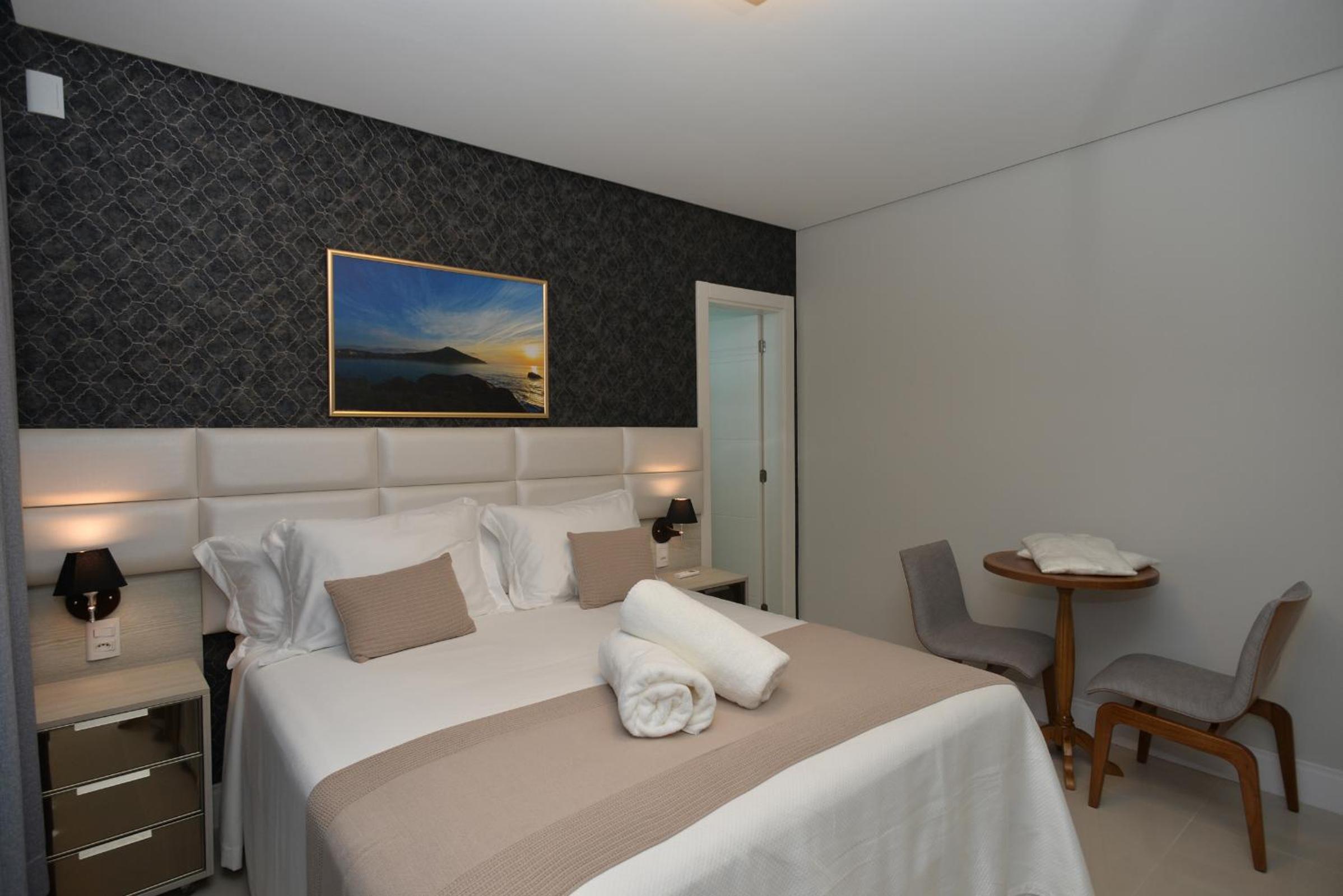 Deluxe Double Room With Balcony And Sea View