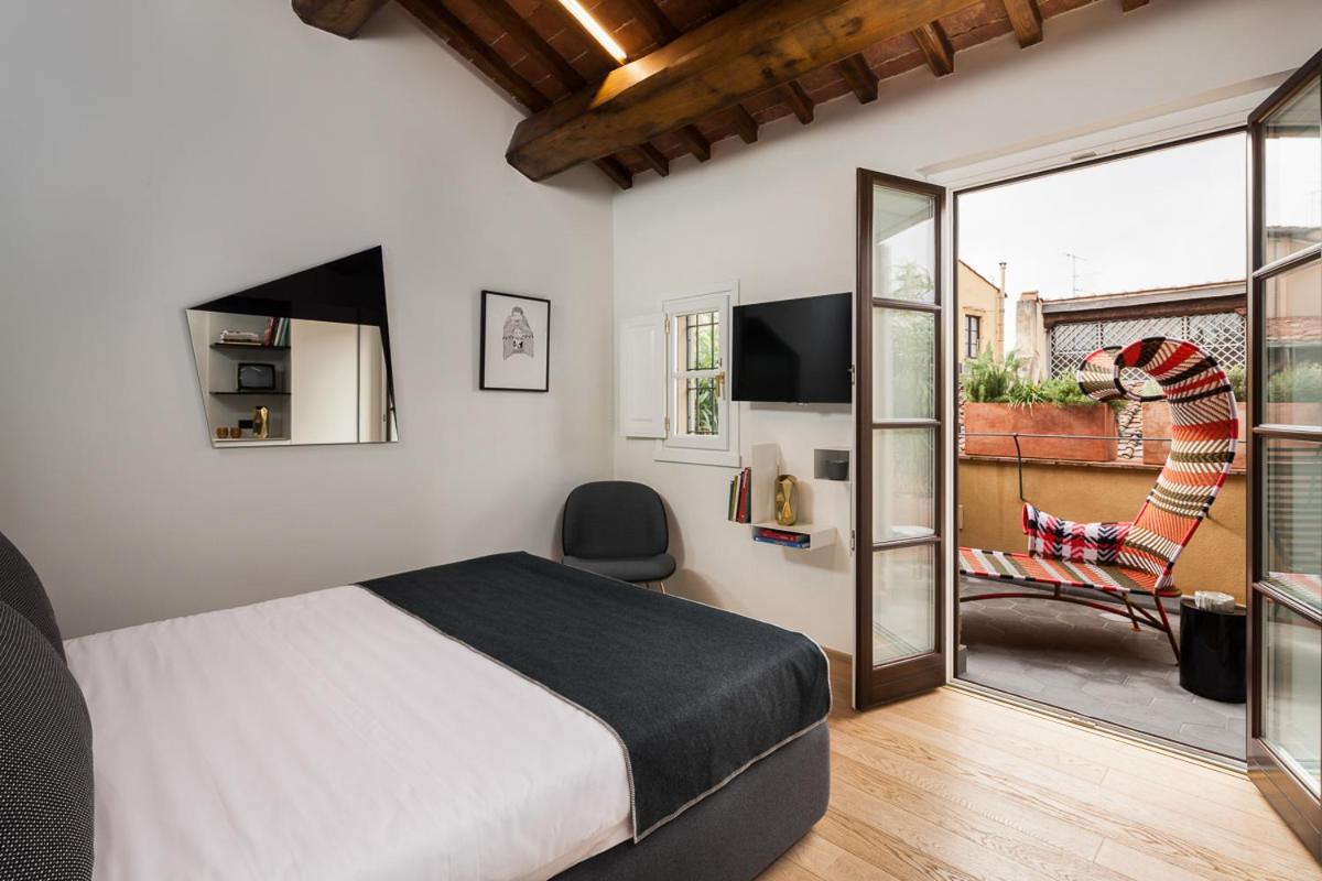 Deluxe Double Room with Balcony photo 1