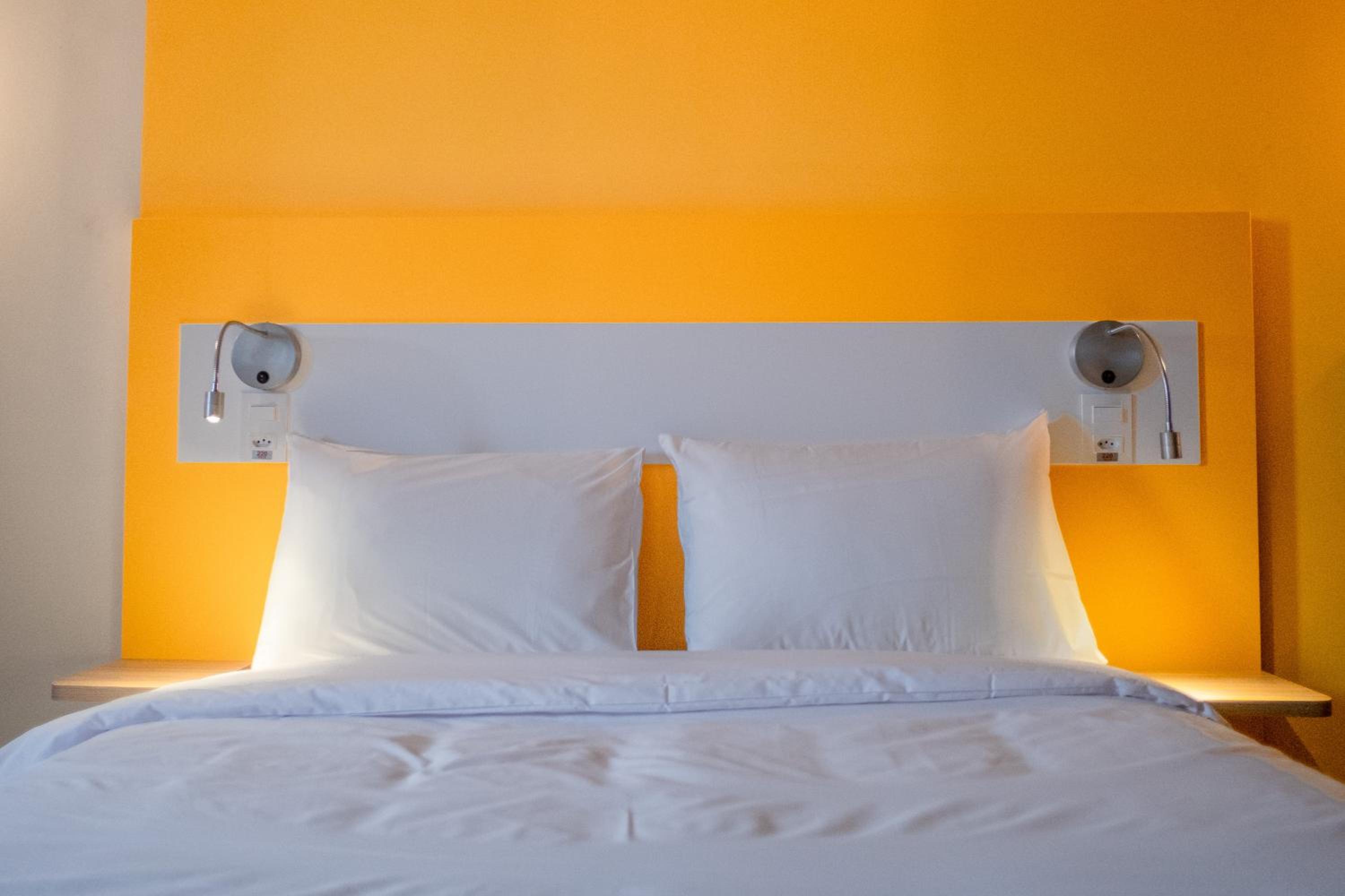 Standard Double Room - Accessible - Photo 11