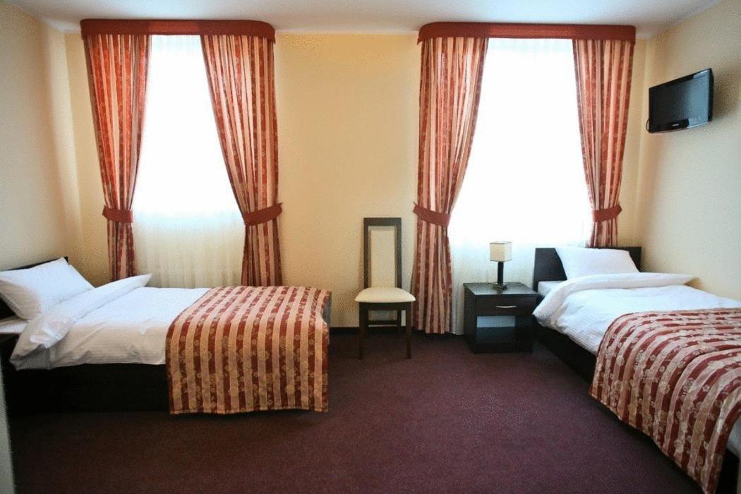 Triple Room - Photo 1