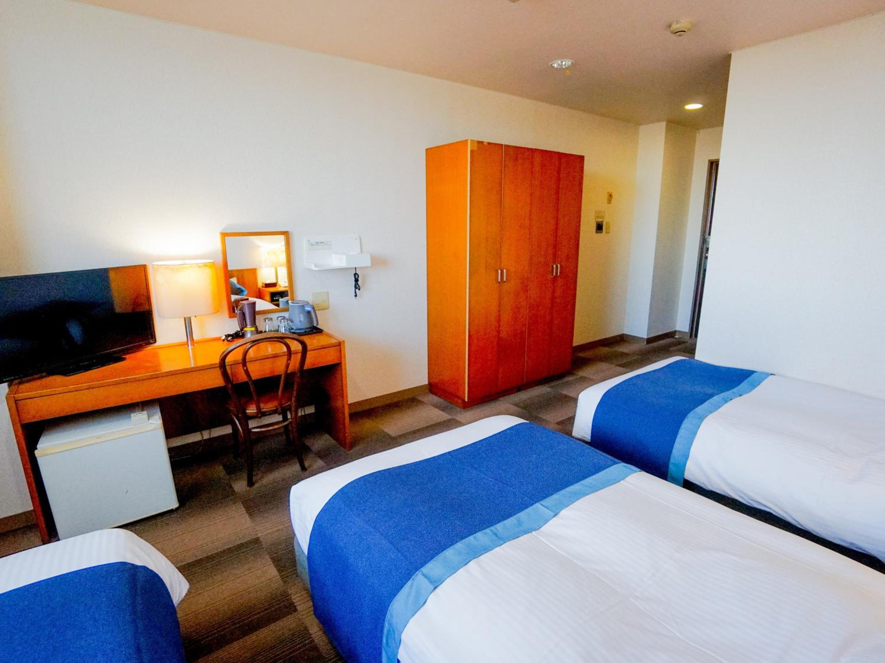 Standard Triple Room - Photo 5