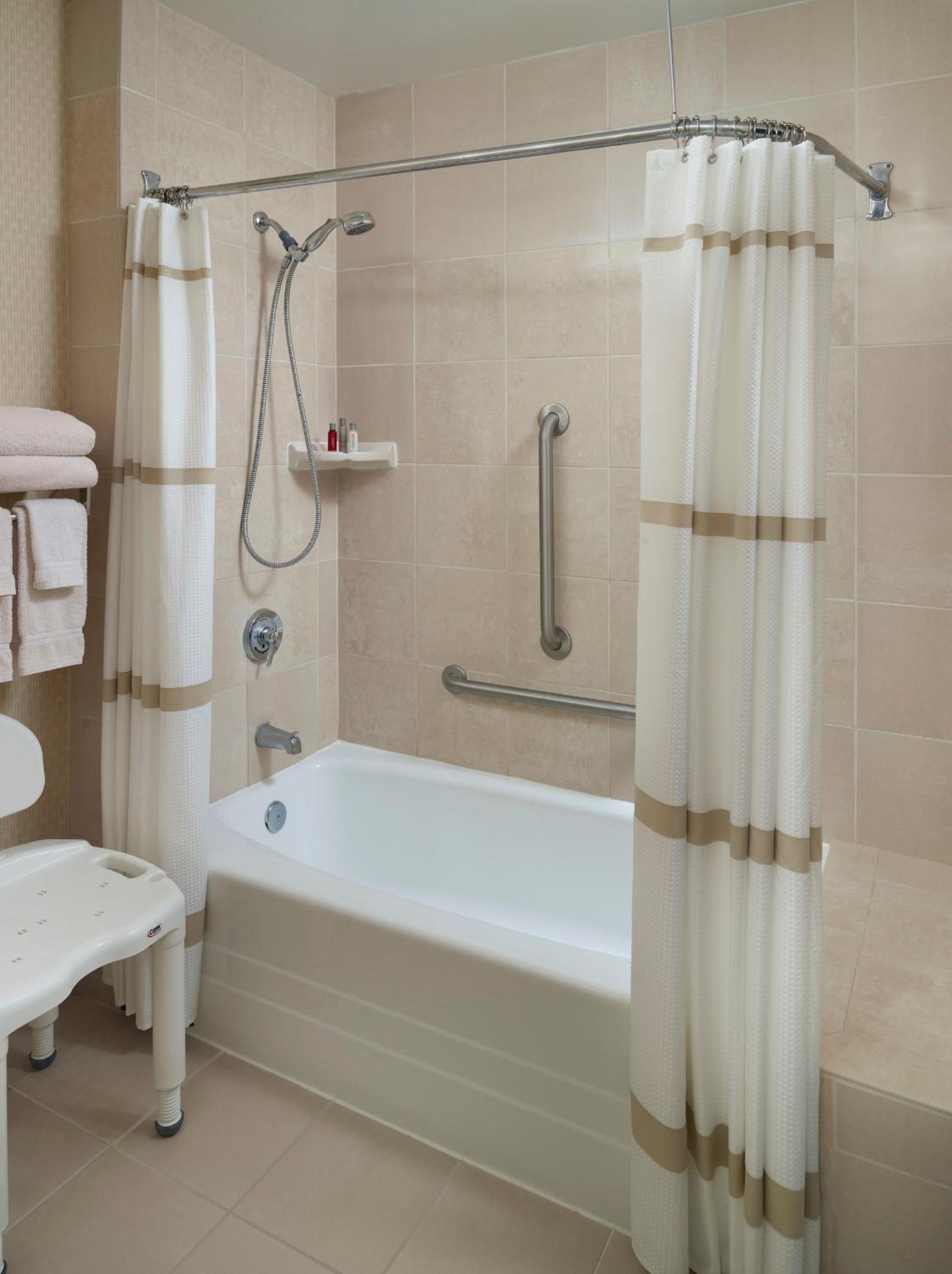 Double Or Twin Room - Disability Access photo 2
