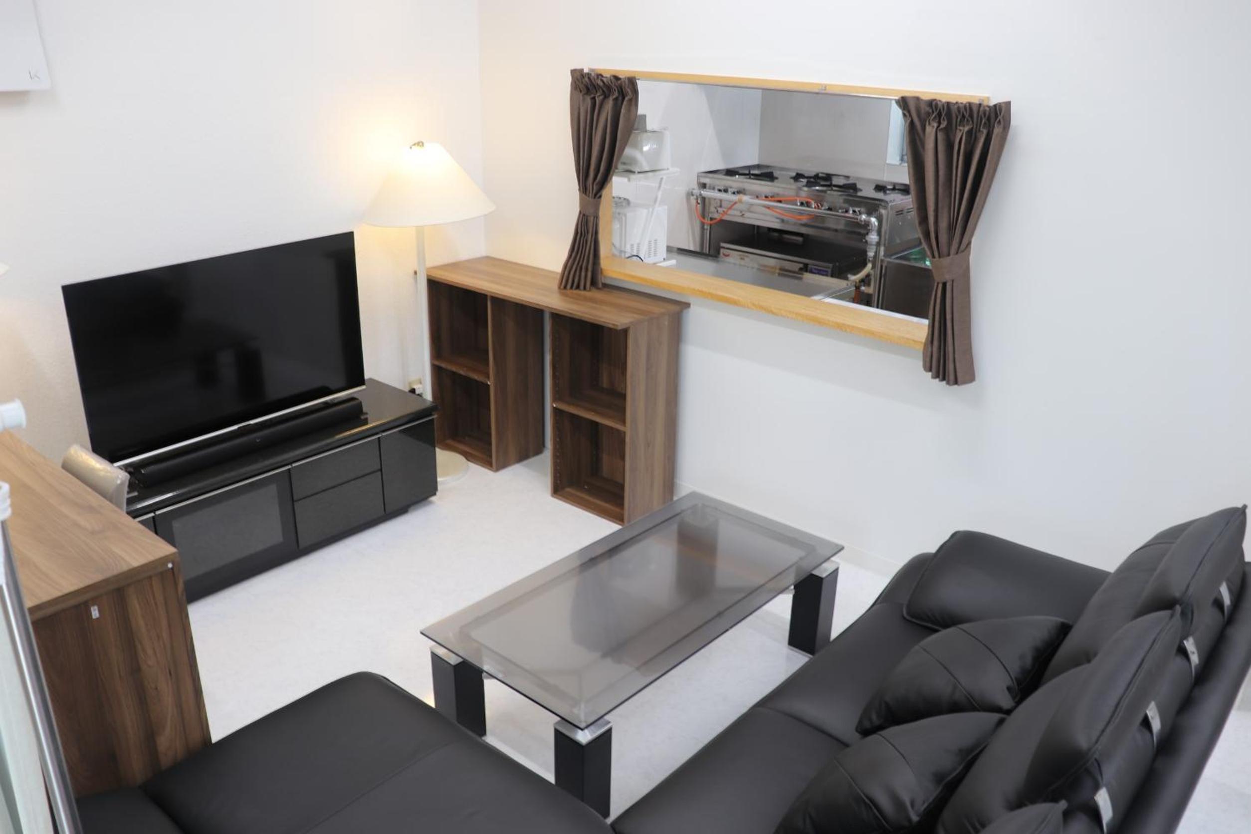 One-Bedroom House photo 1