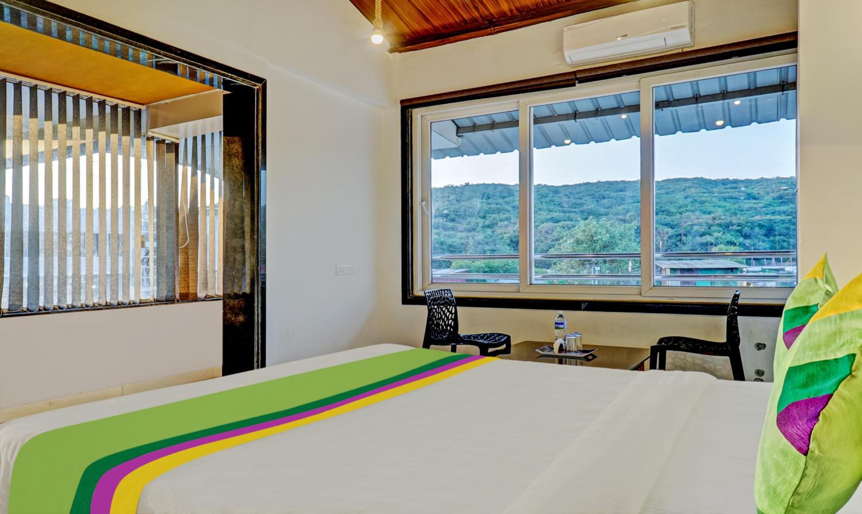 Premium Duplex Room with Mountain View - Photo 12