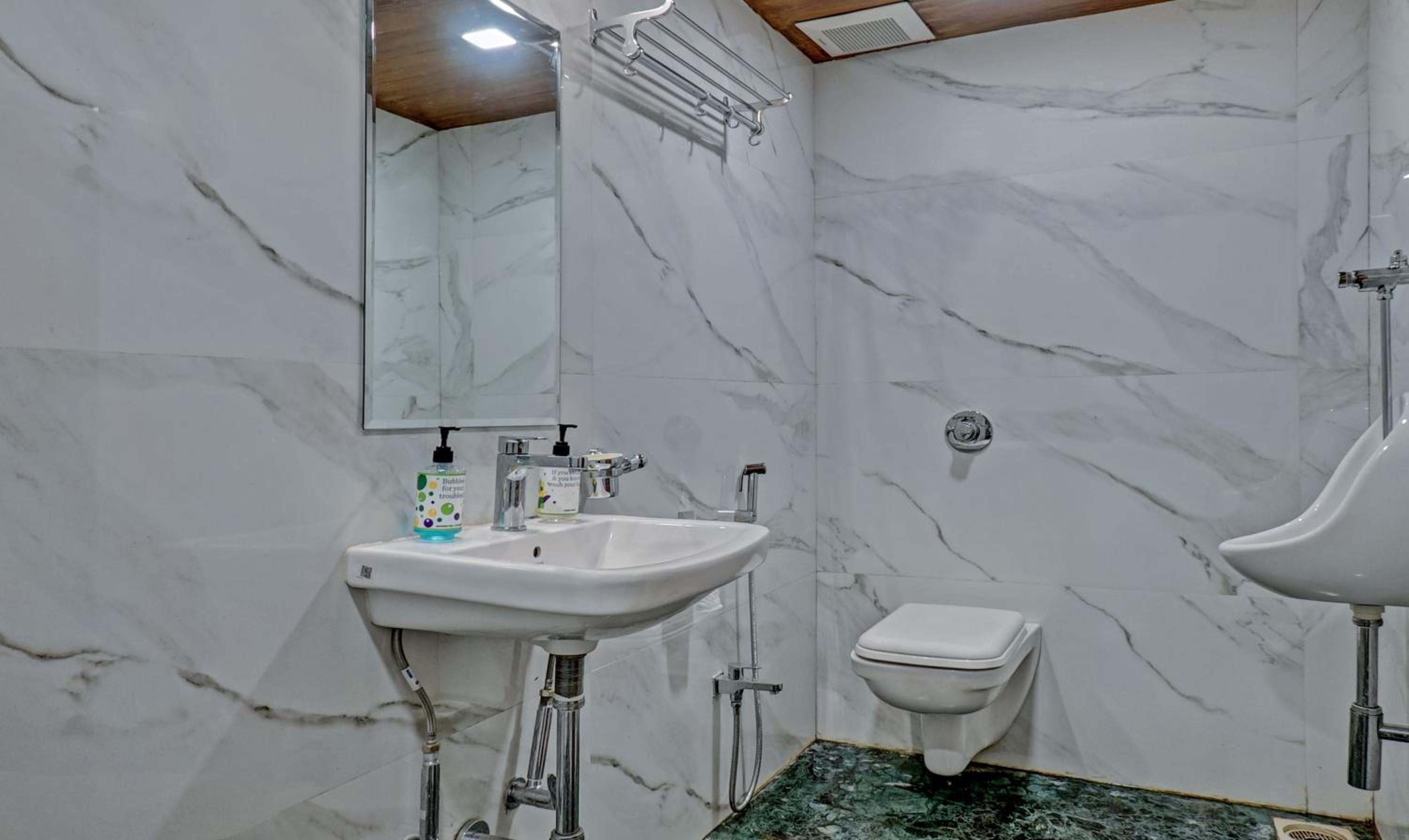 Premium Duplex Room with Mountain View - Photo 3