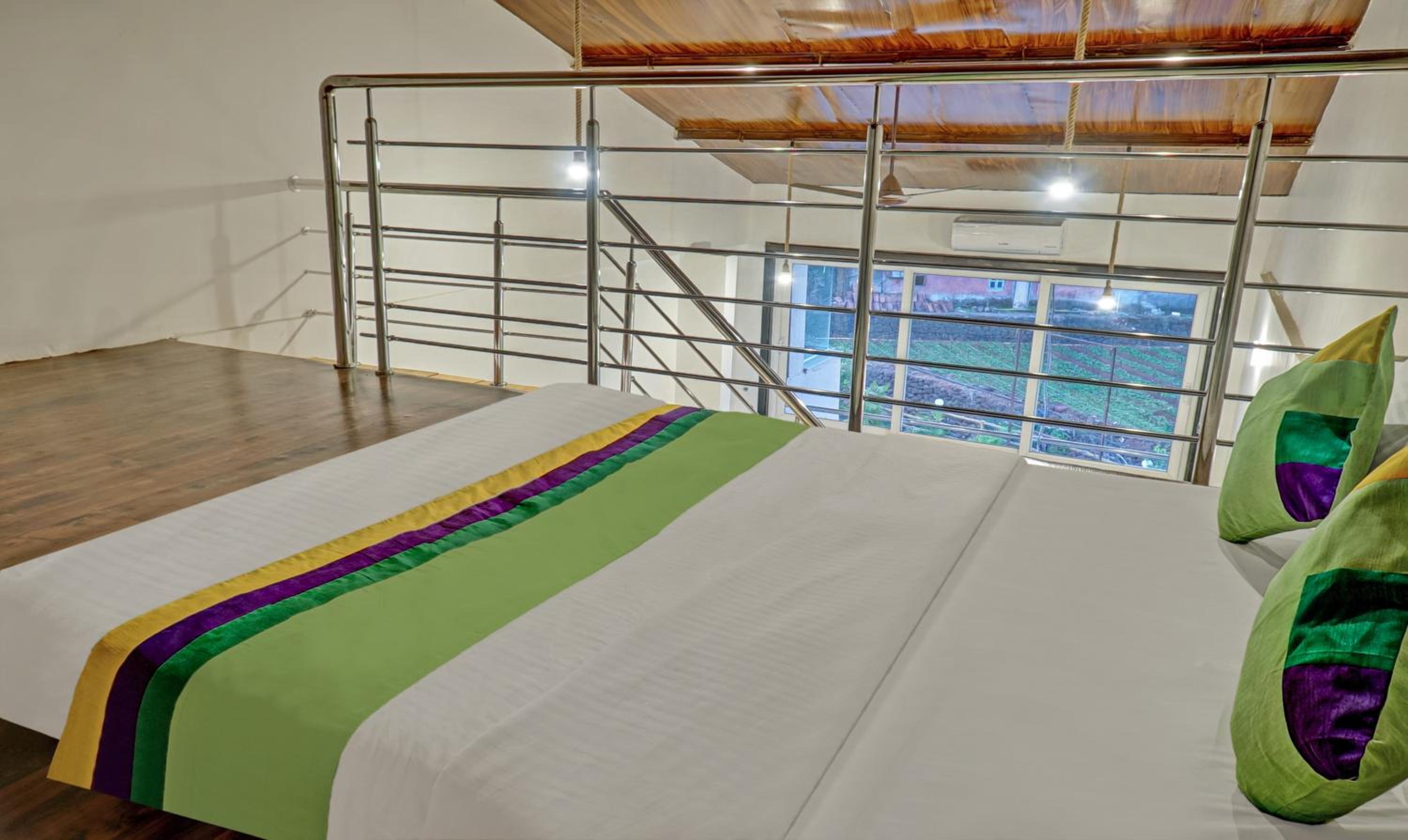 Premium Duplex Room with Mountain View - Photo 10