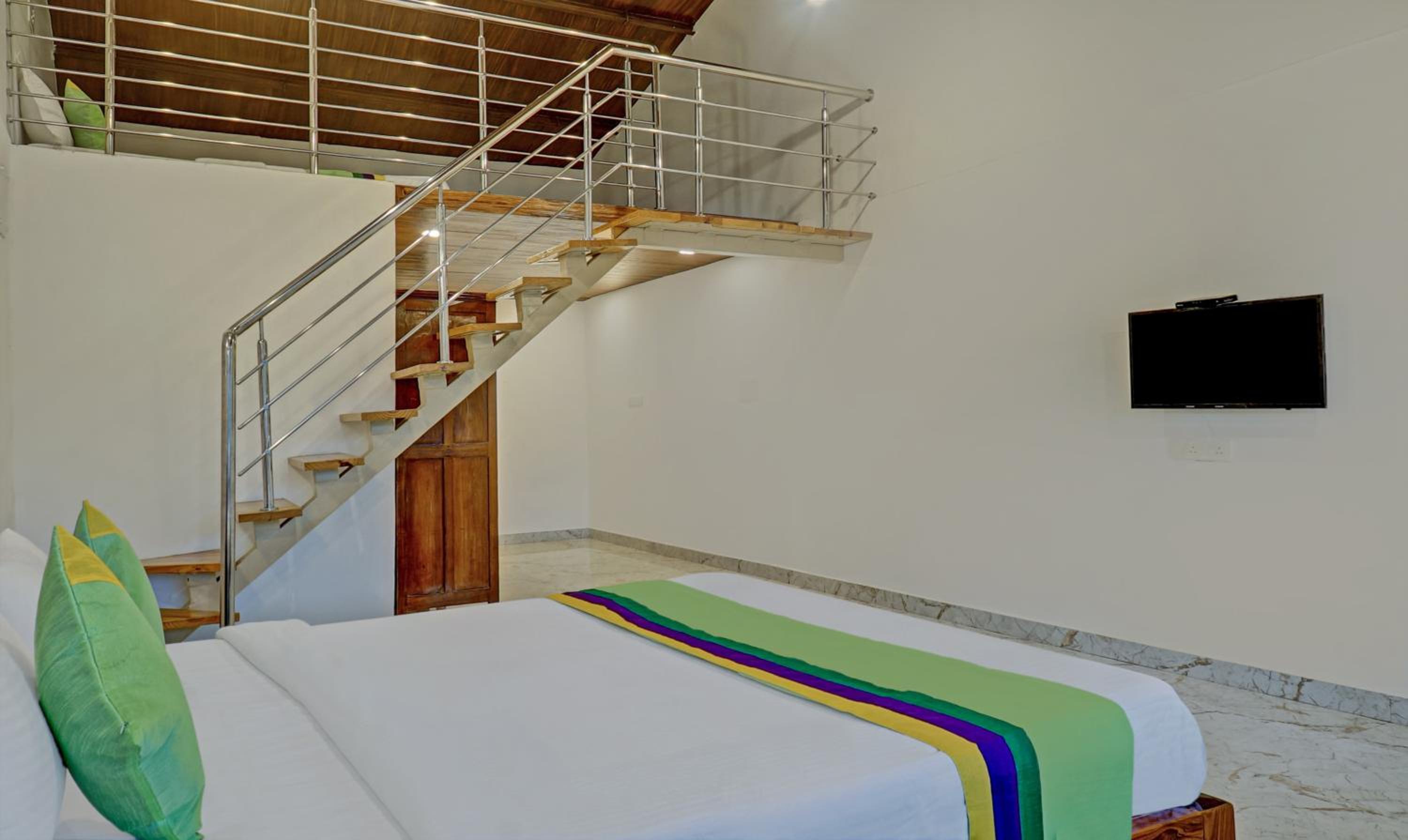 Premium Duplex Room with Mountain View - Photo 6