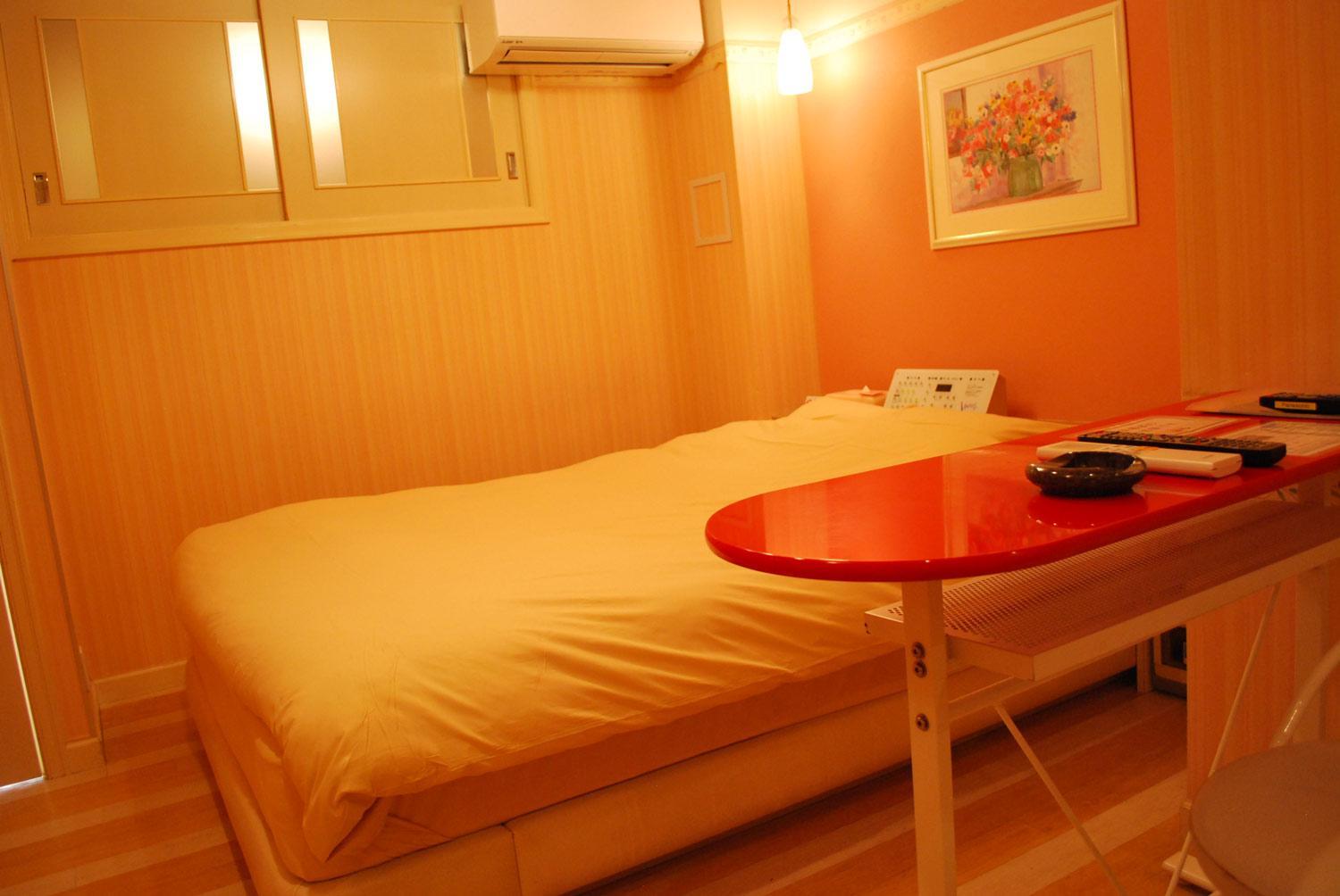 One-Bedroom Suite - Photo 1