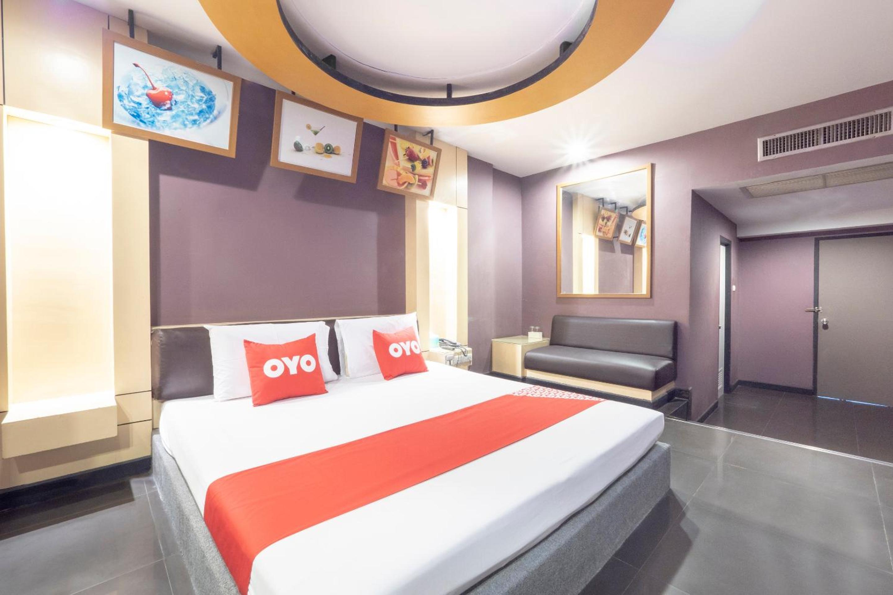 Deluxe Double Room - Photo 16