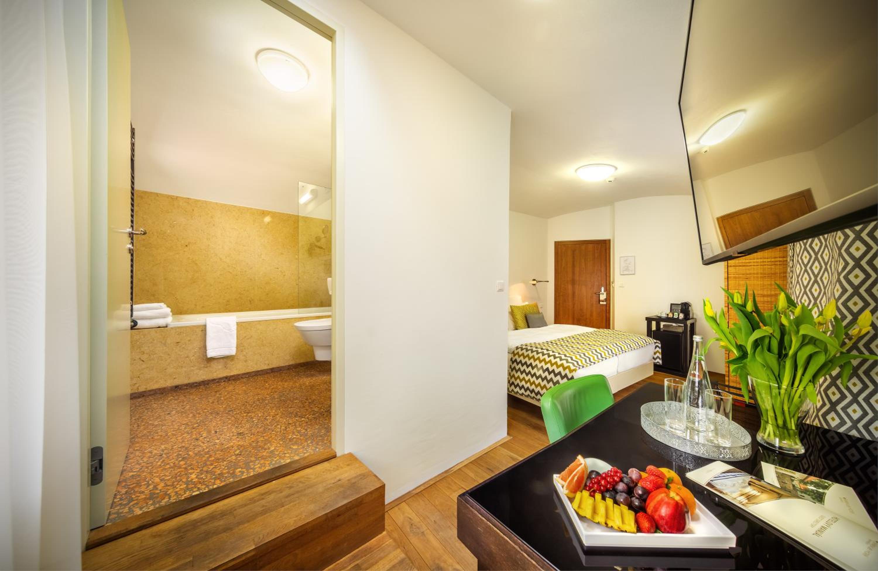 Deluxe Double Room - Photo 4