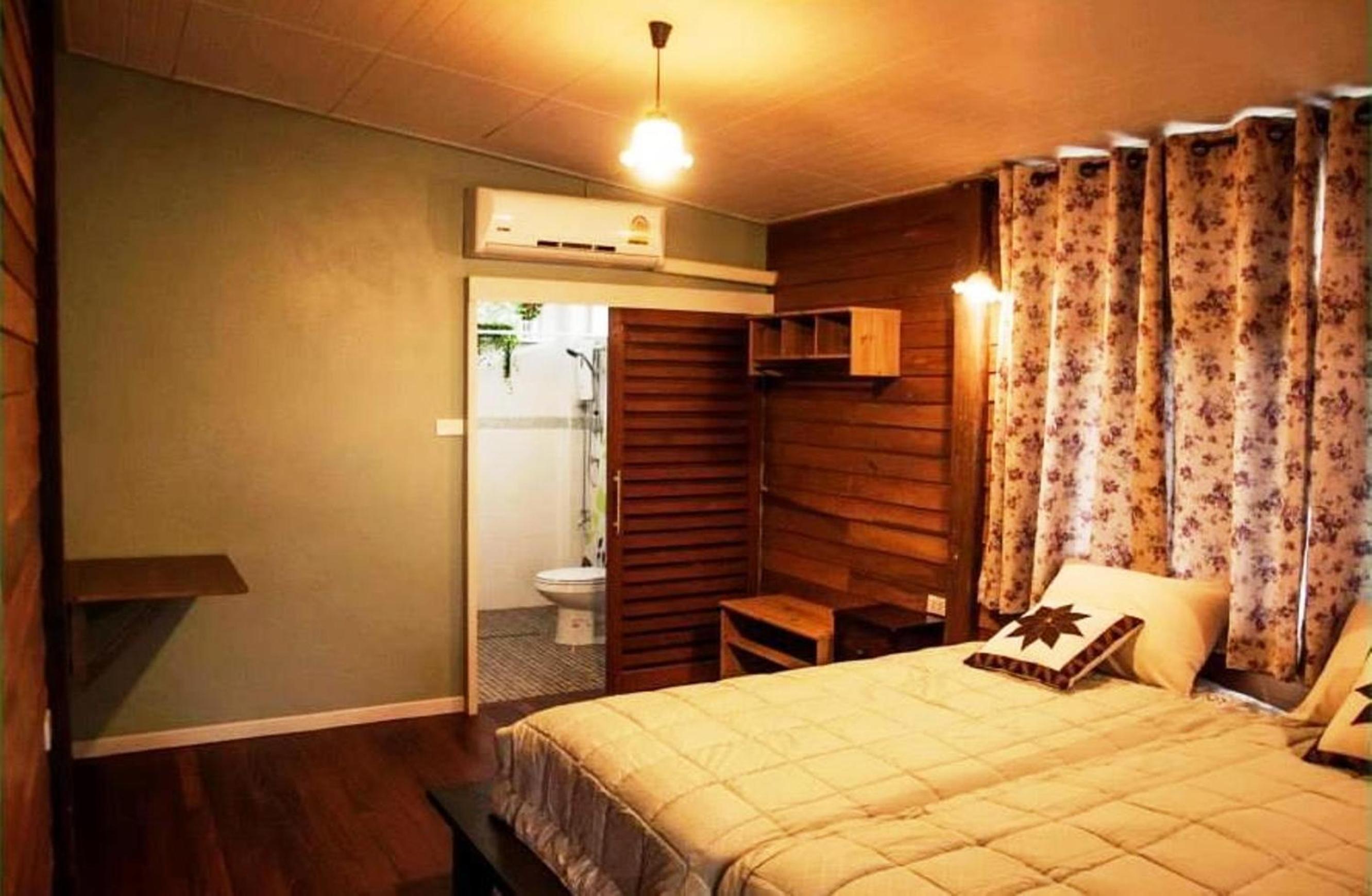 Standard Double or Twin Room photo 1