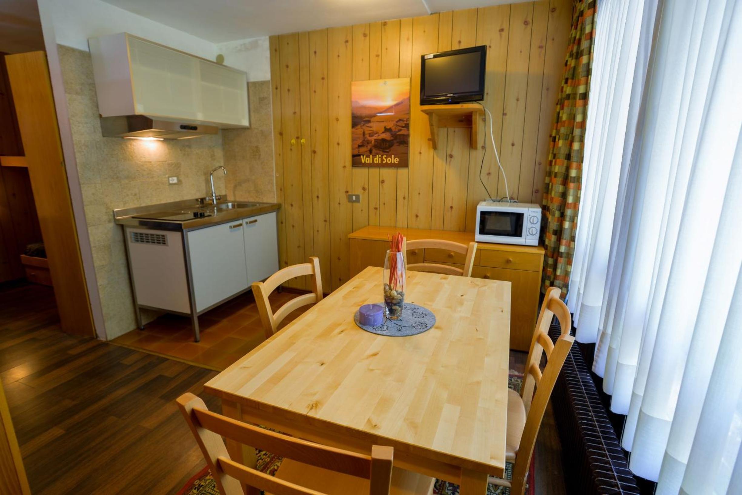 Apartment photo 3