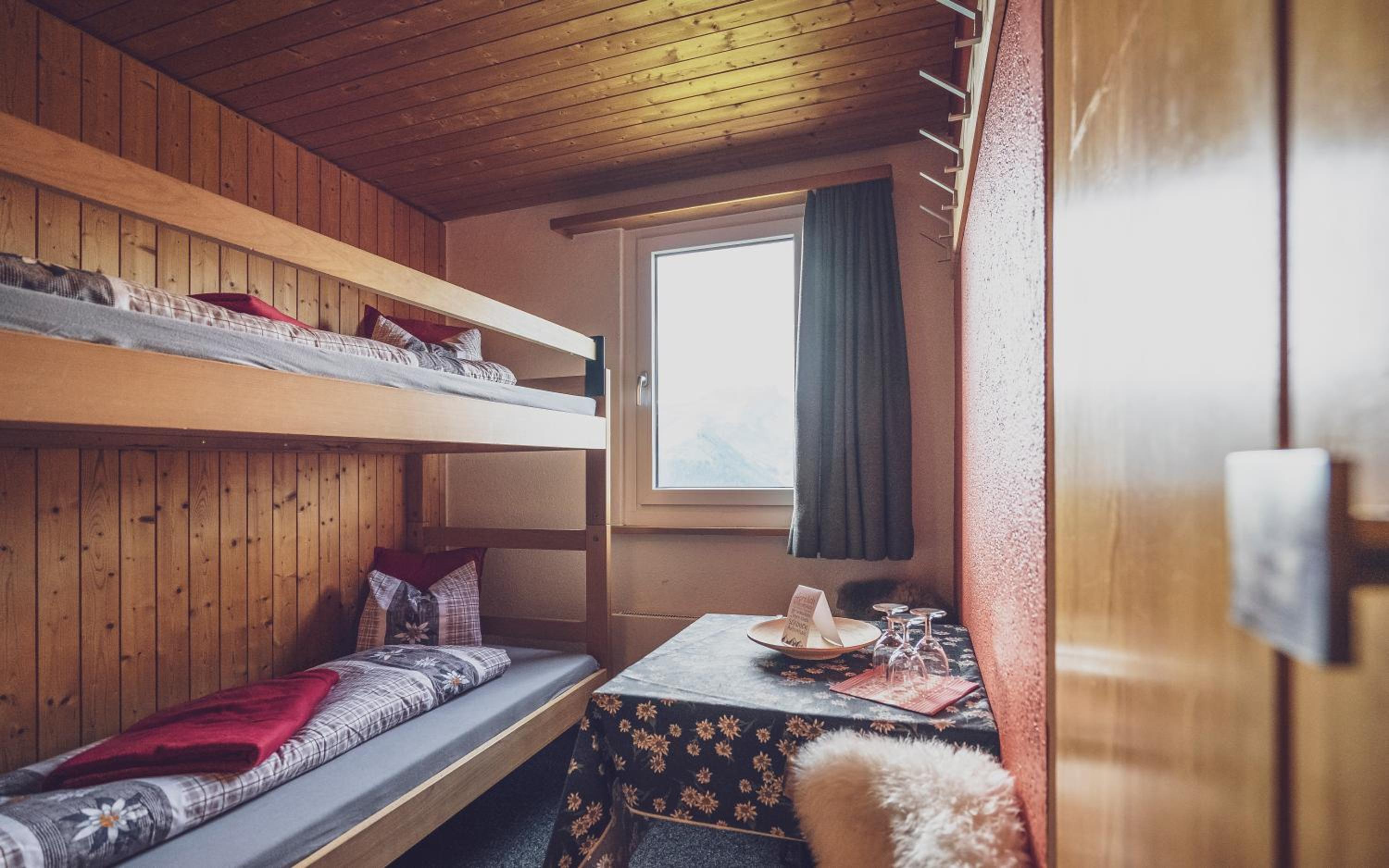 Quadruple Room with Shared Bathroom photo 1