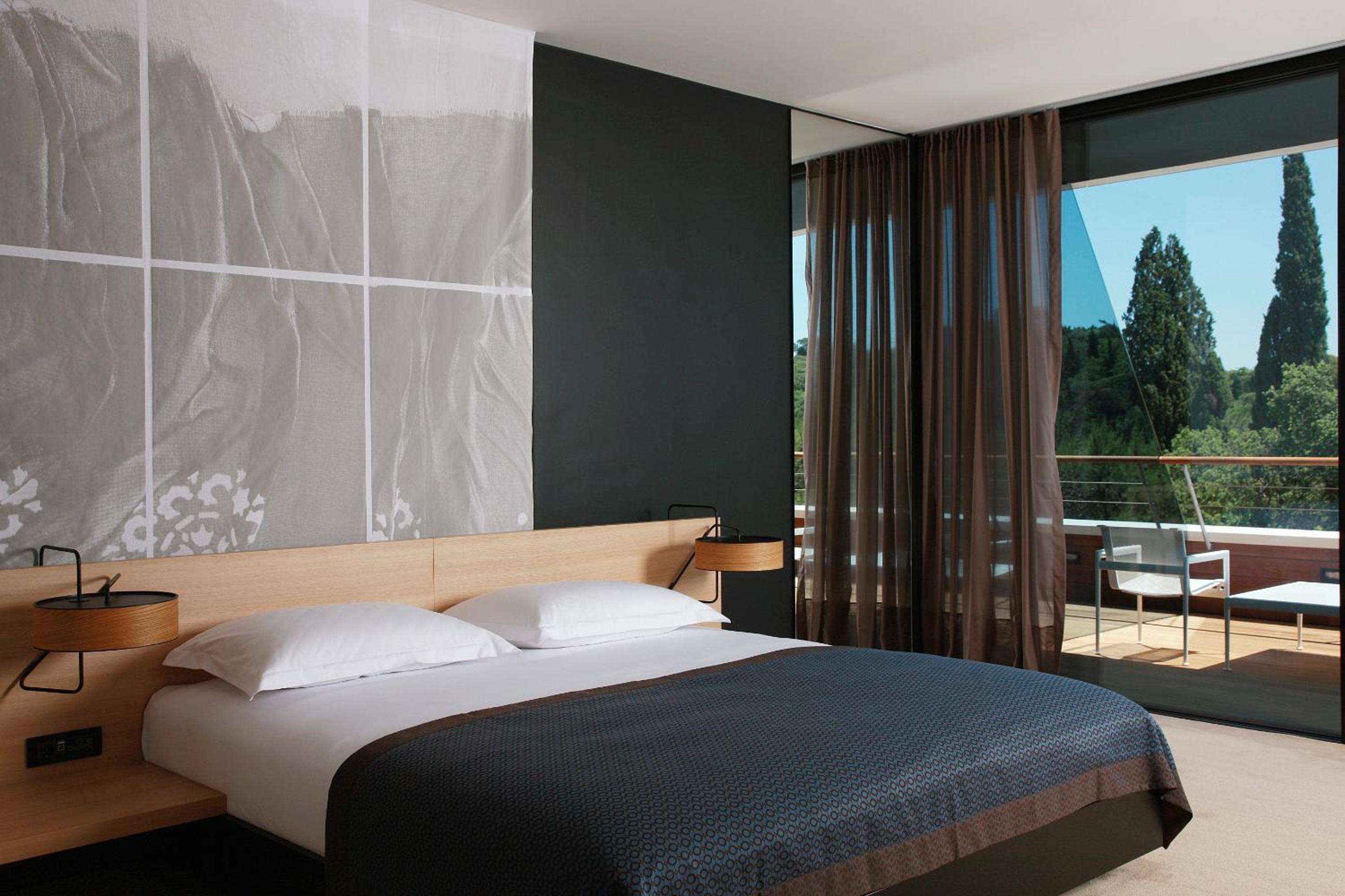 Suite with Garden View - Photo 2
