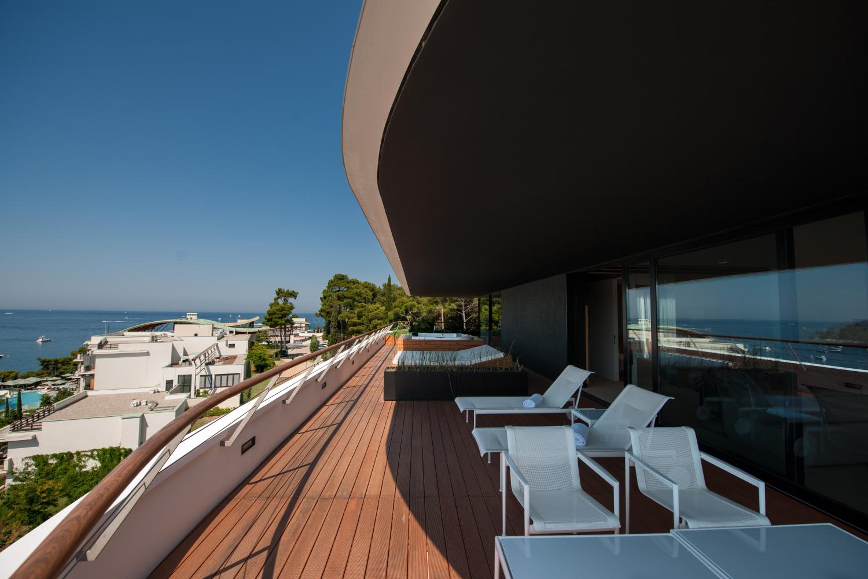 Suite - Golden Cape - Photo 11