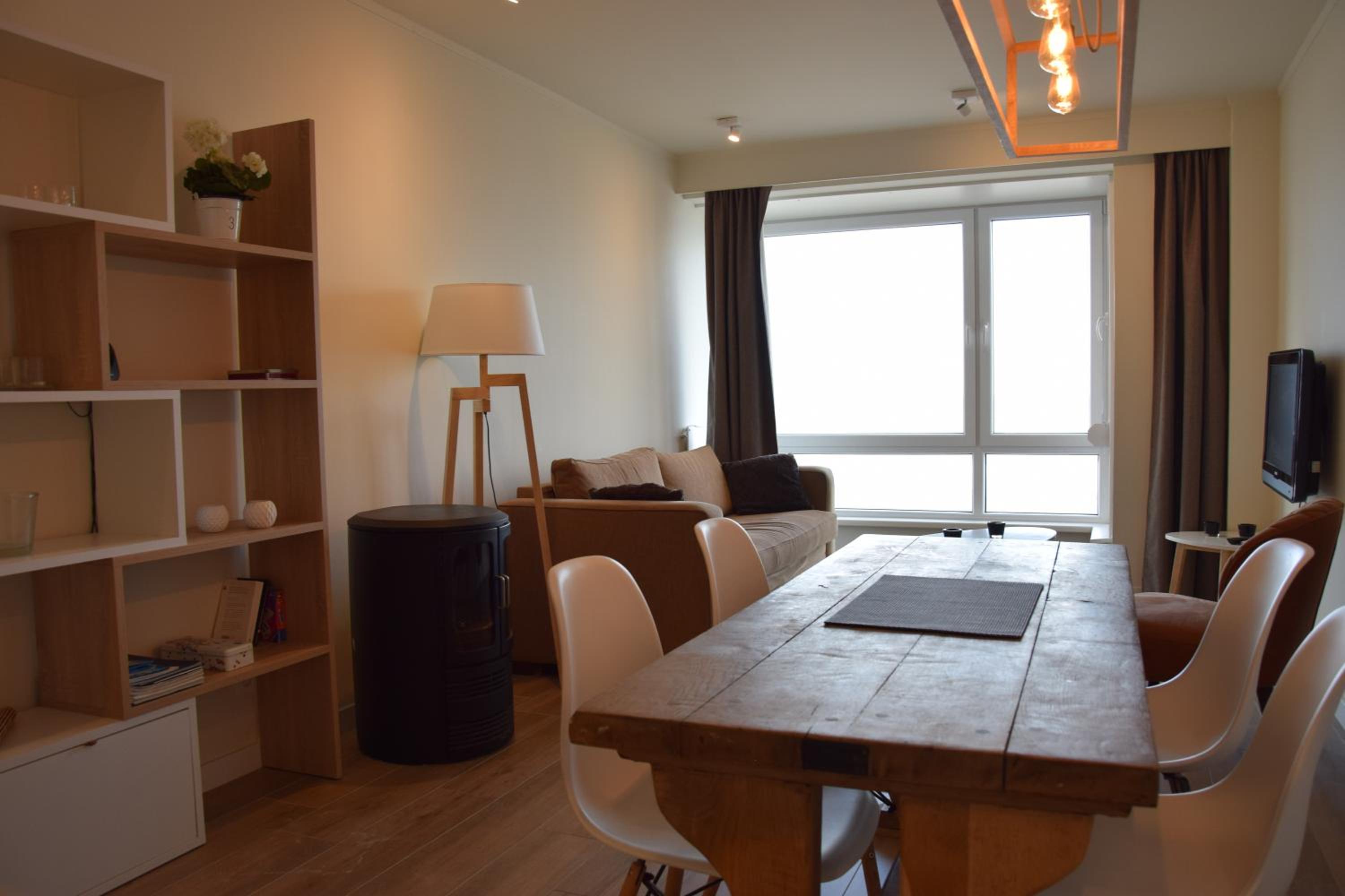 One-Bedroom Apartment - Photo 40