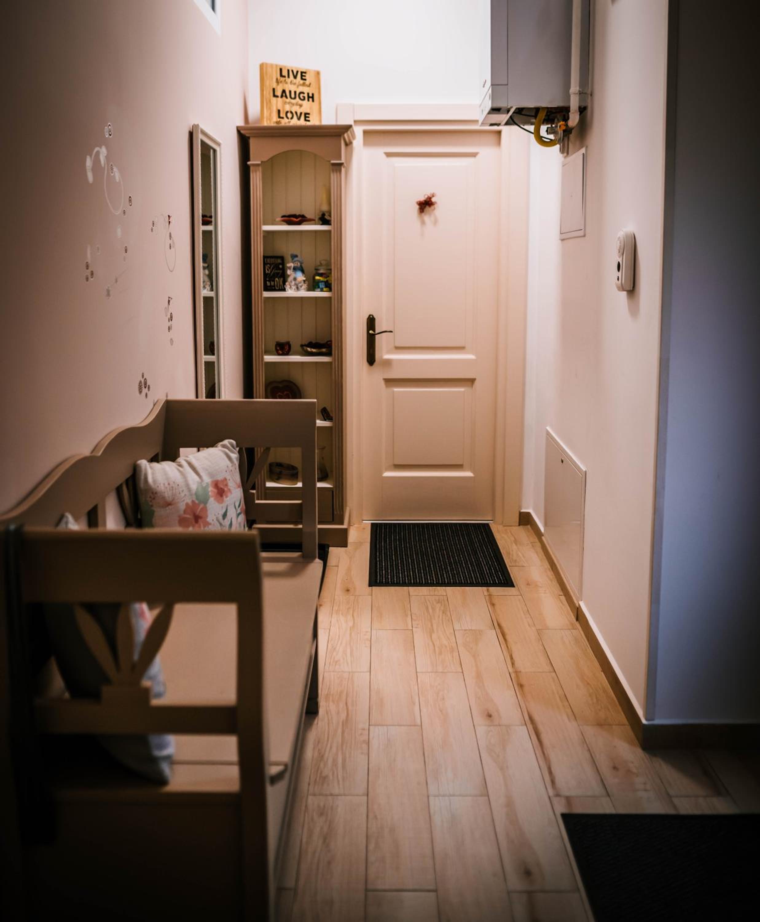 Studio Apartment - Photo 20