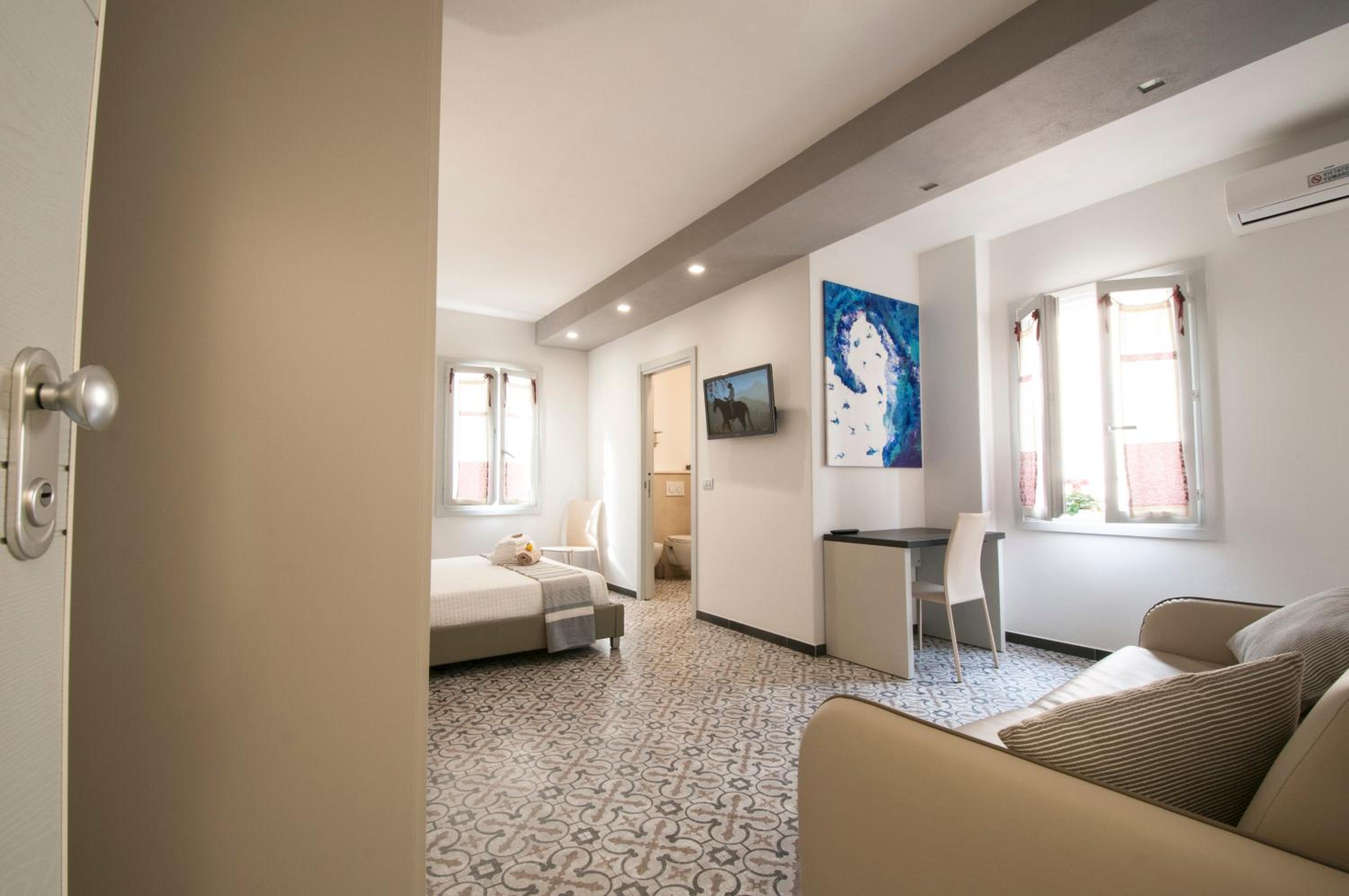 Suite with Terrace photo 2