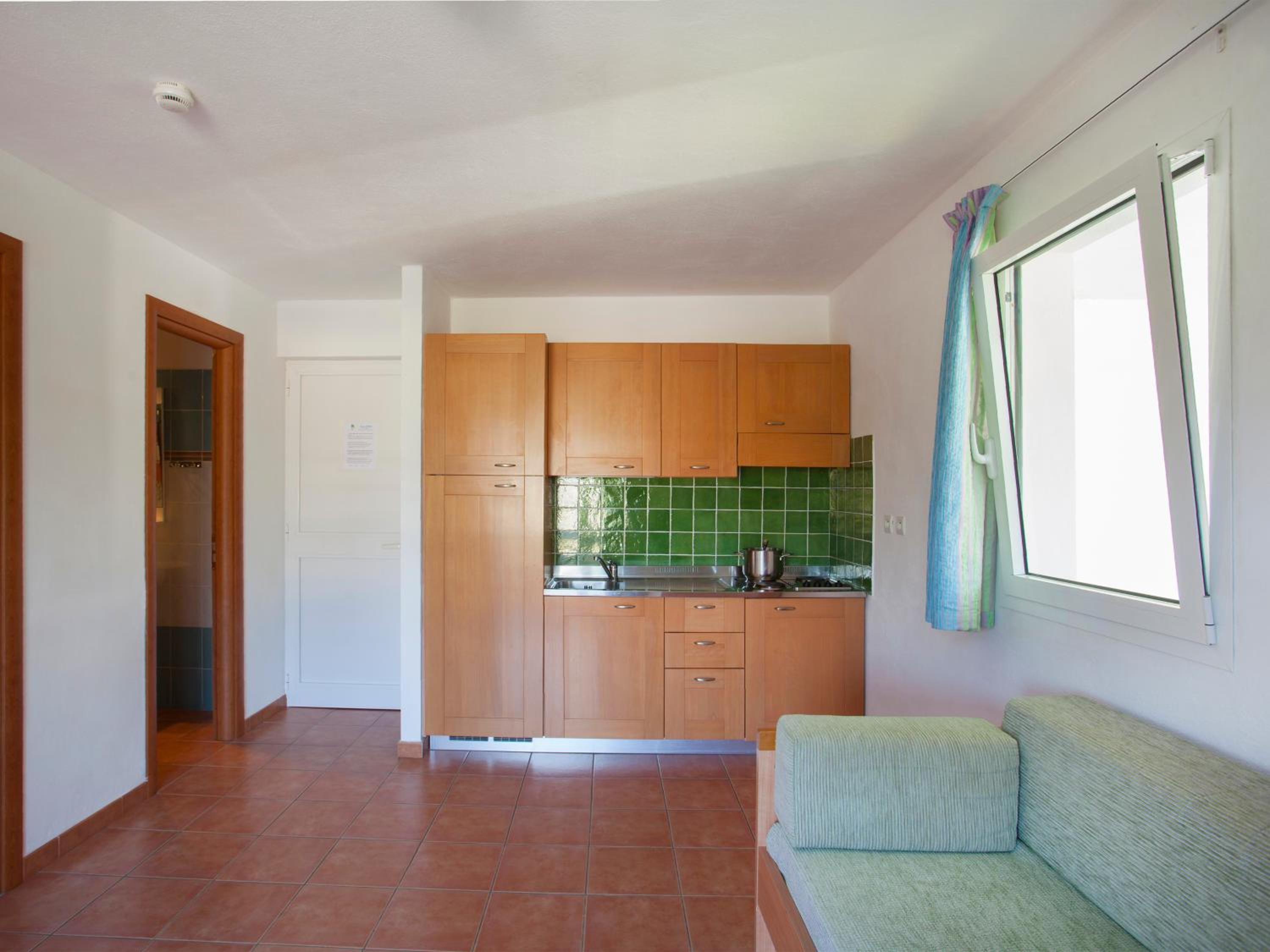 One-Bedroom Apartment (2-4 Adults) - Photo 5