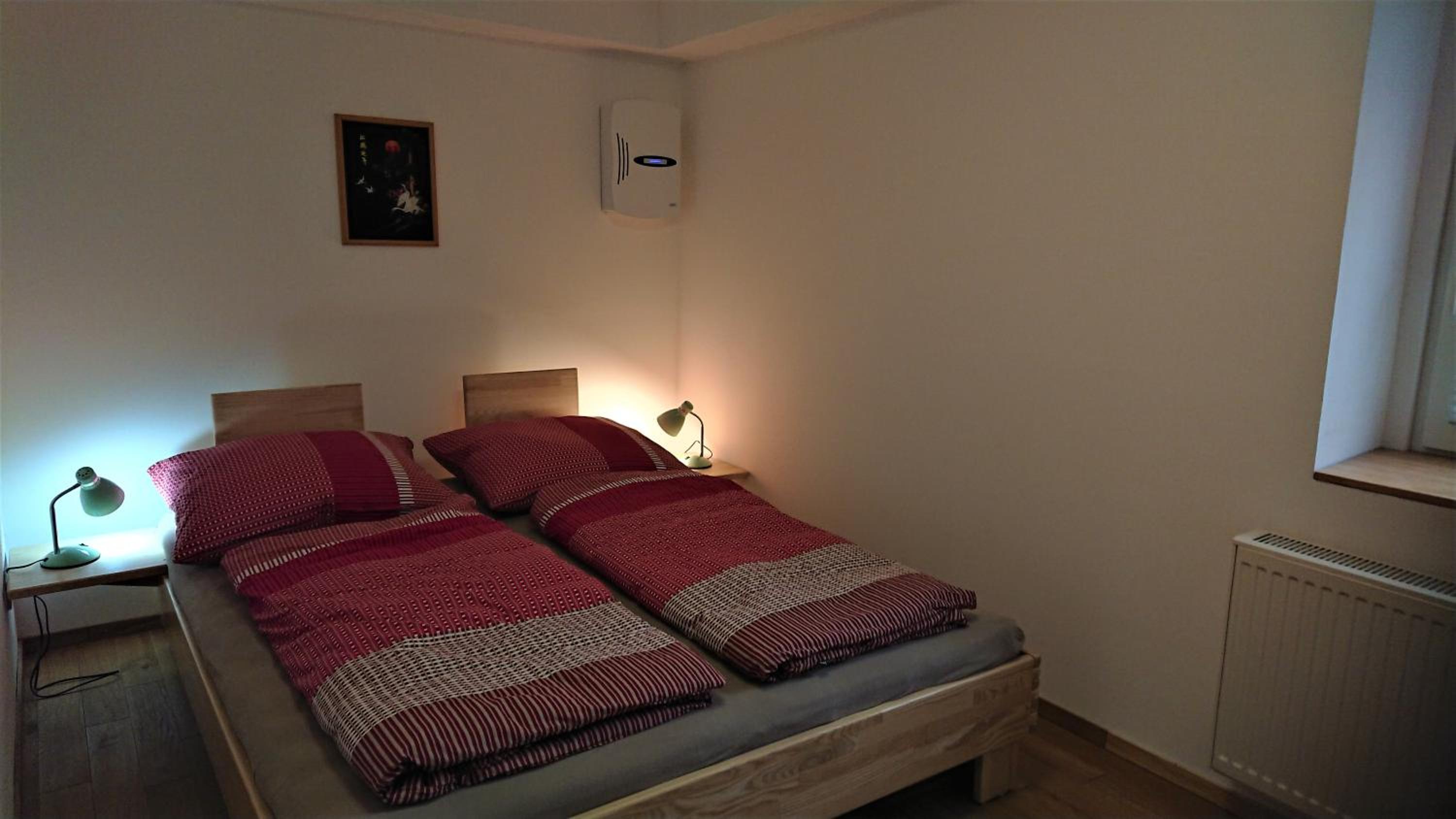 Apartment with Shower - Photo 4