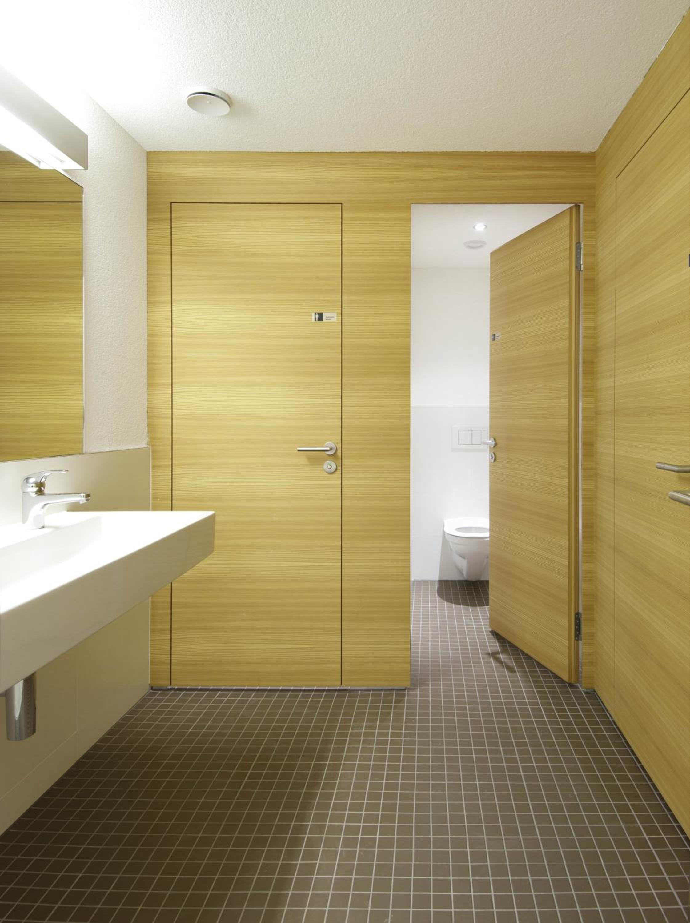 Quadruple Room with Shared Bathroom photo 2