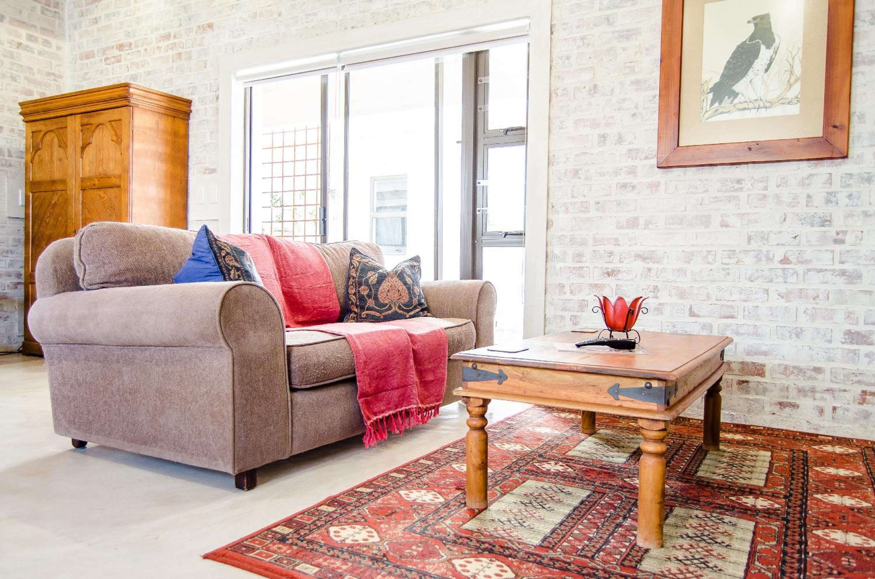 One-Bedroom Apartment - Photo 32