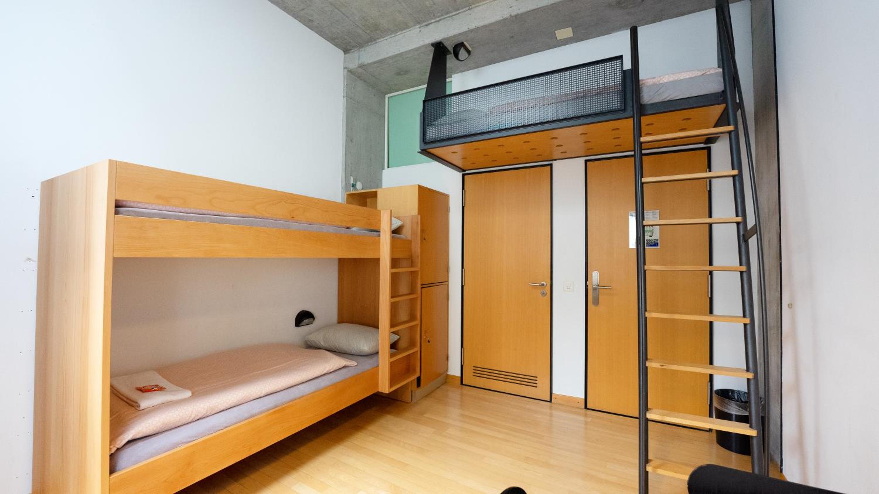 Double Room with Private Bathroom photo 3