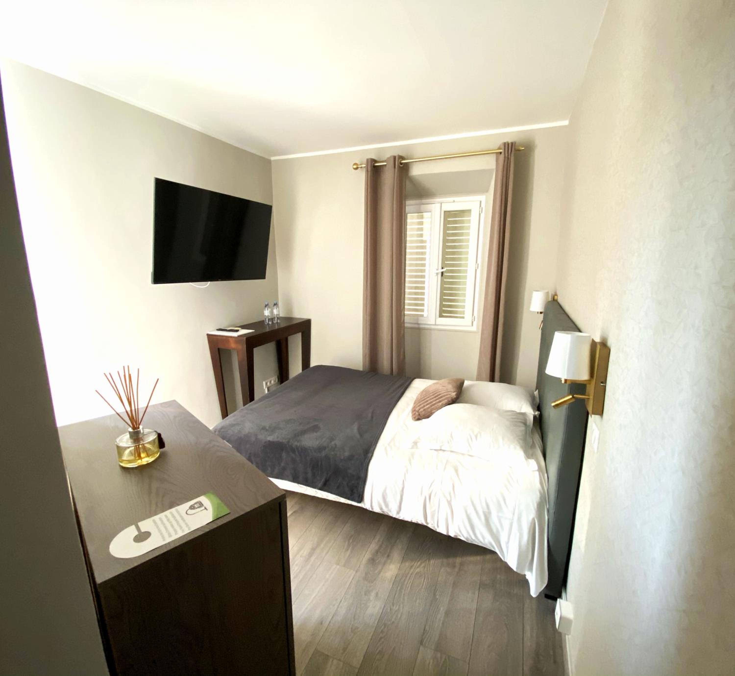 Standard Double Room photo 1