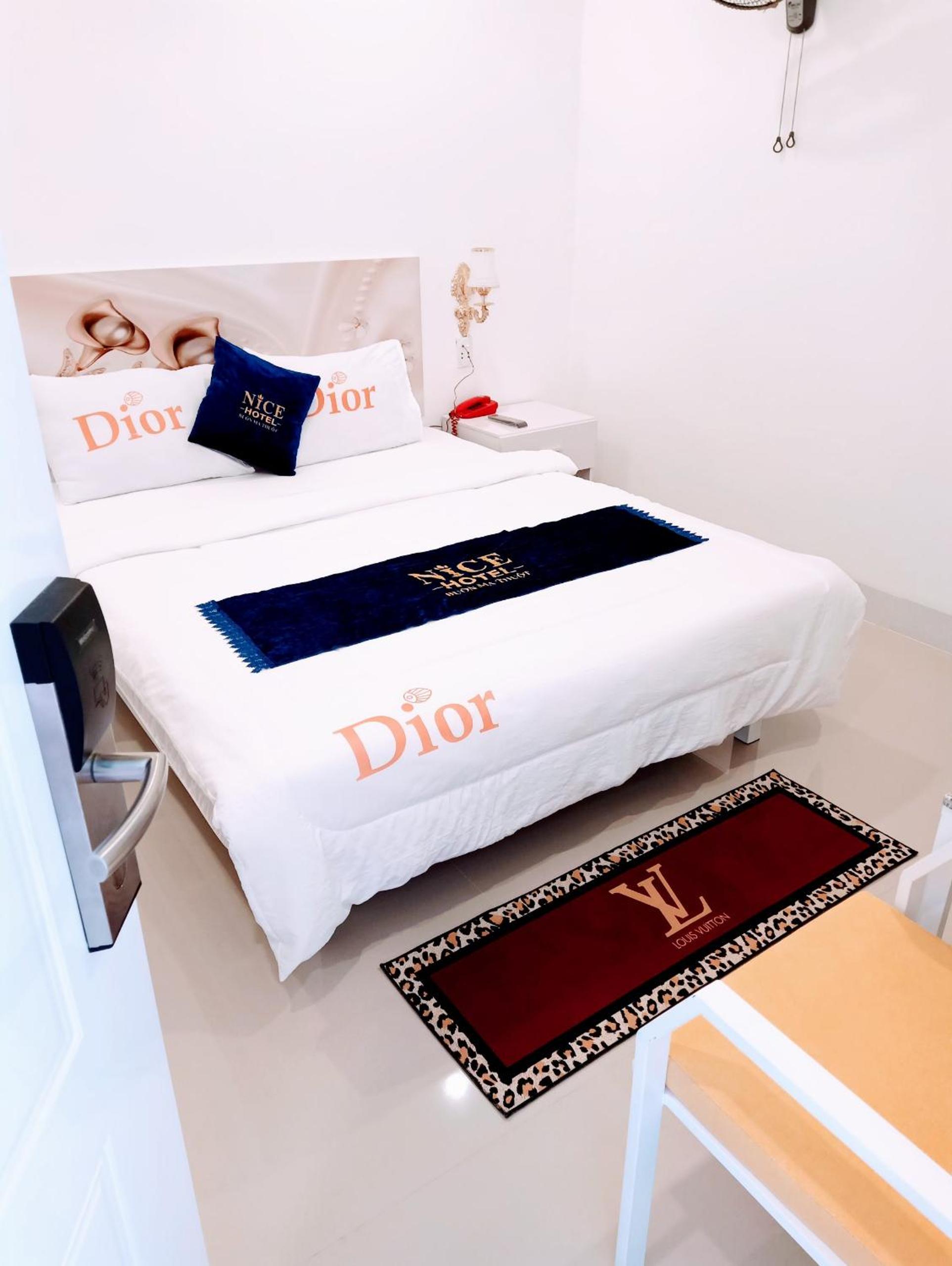 Standard Double Room - Photo 1