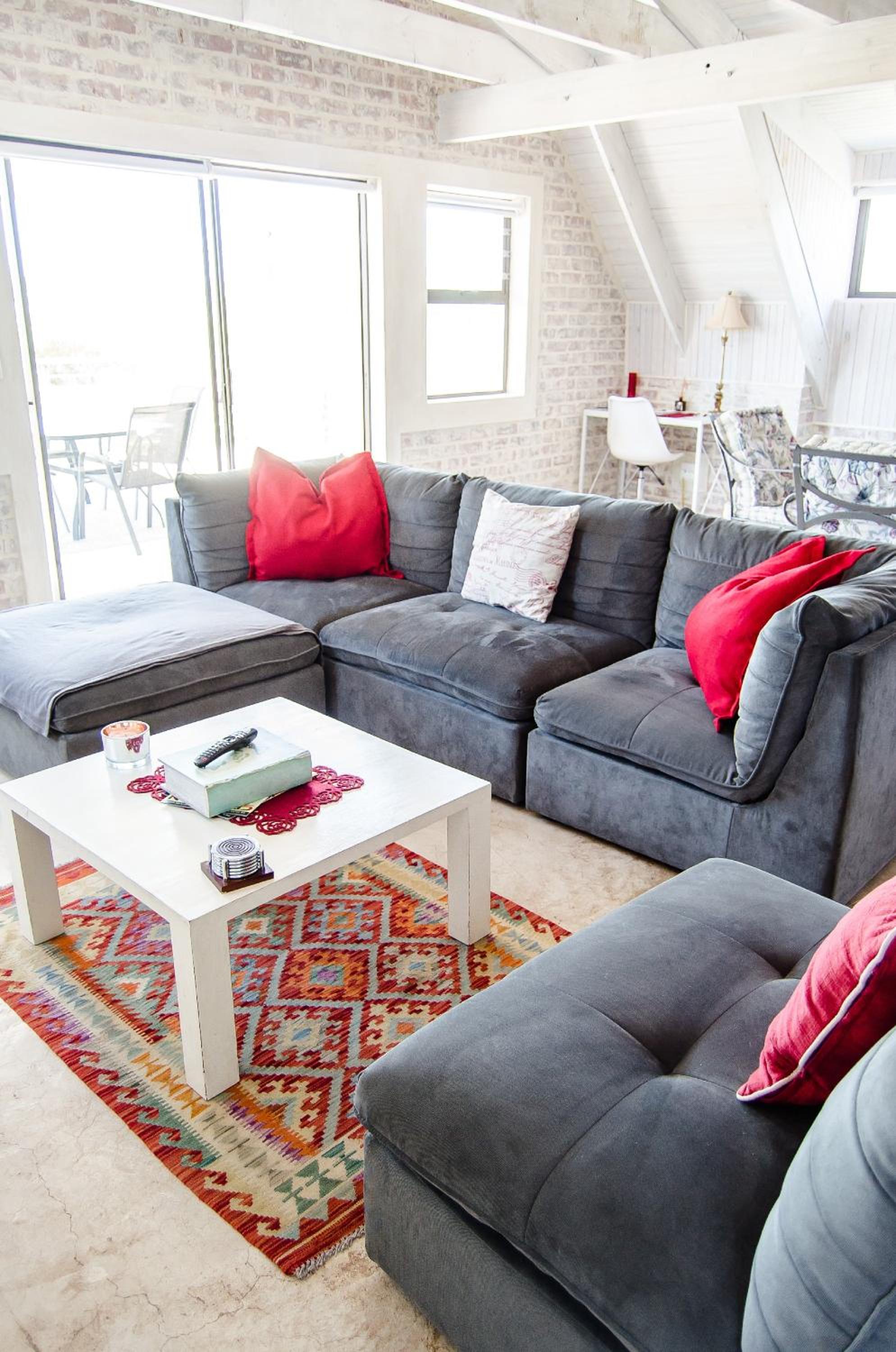 Two-Bedroom Apartment - Photo 7