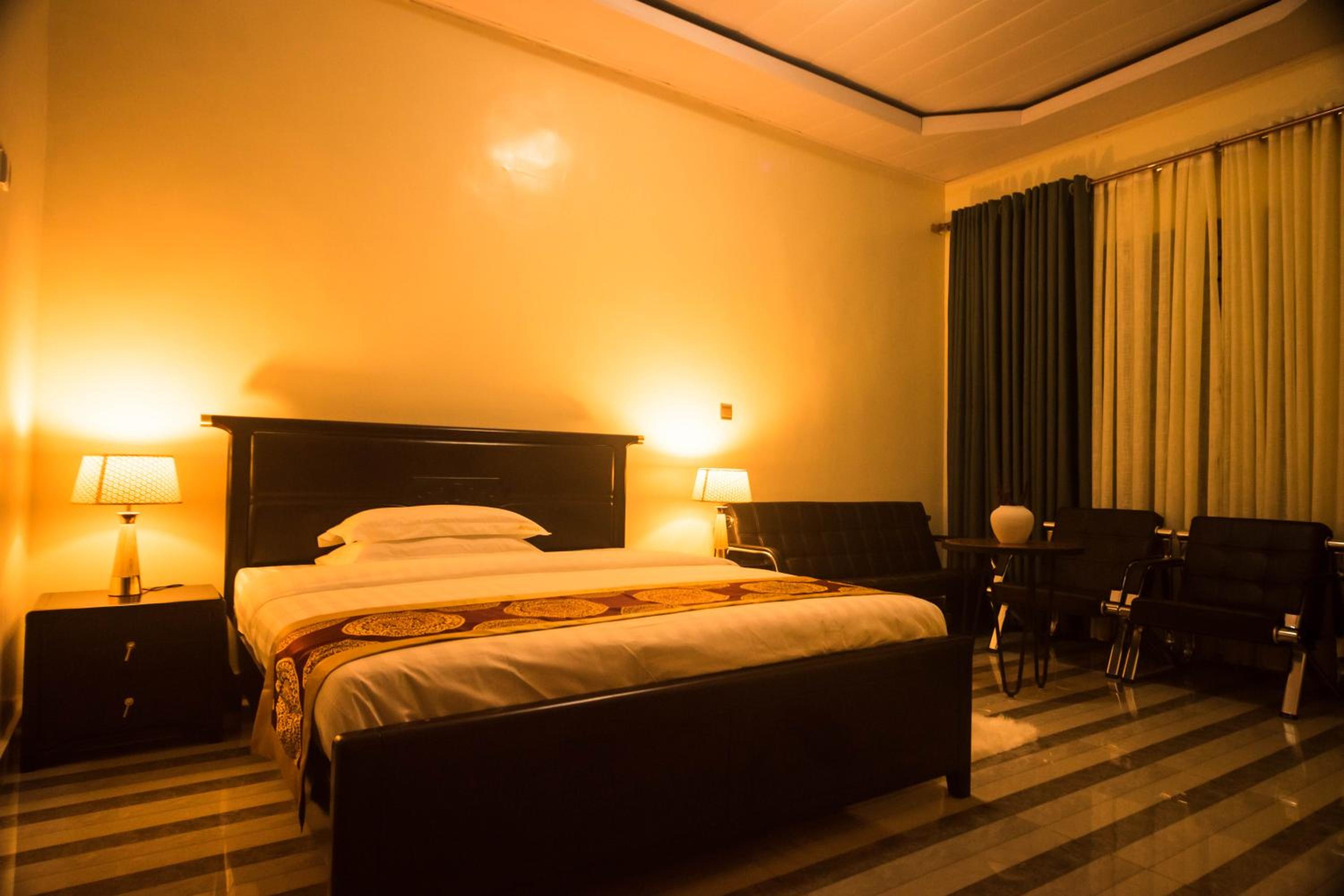 Deluxe King Room