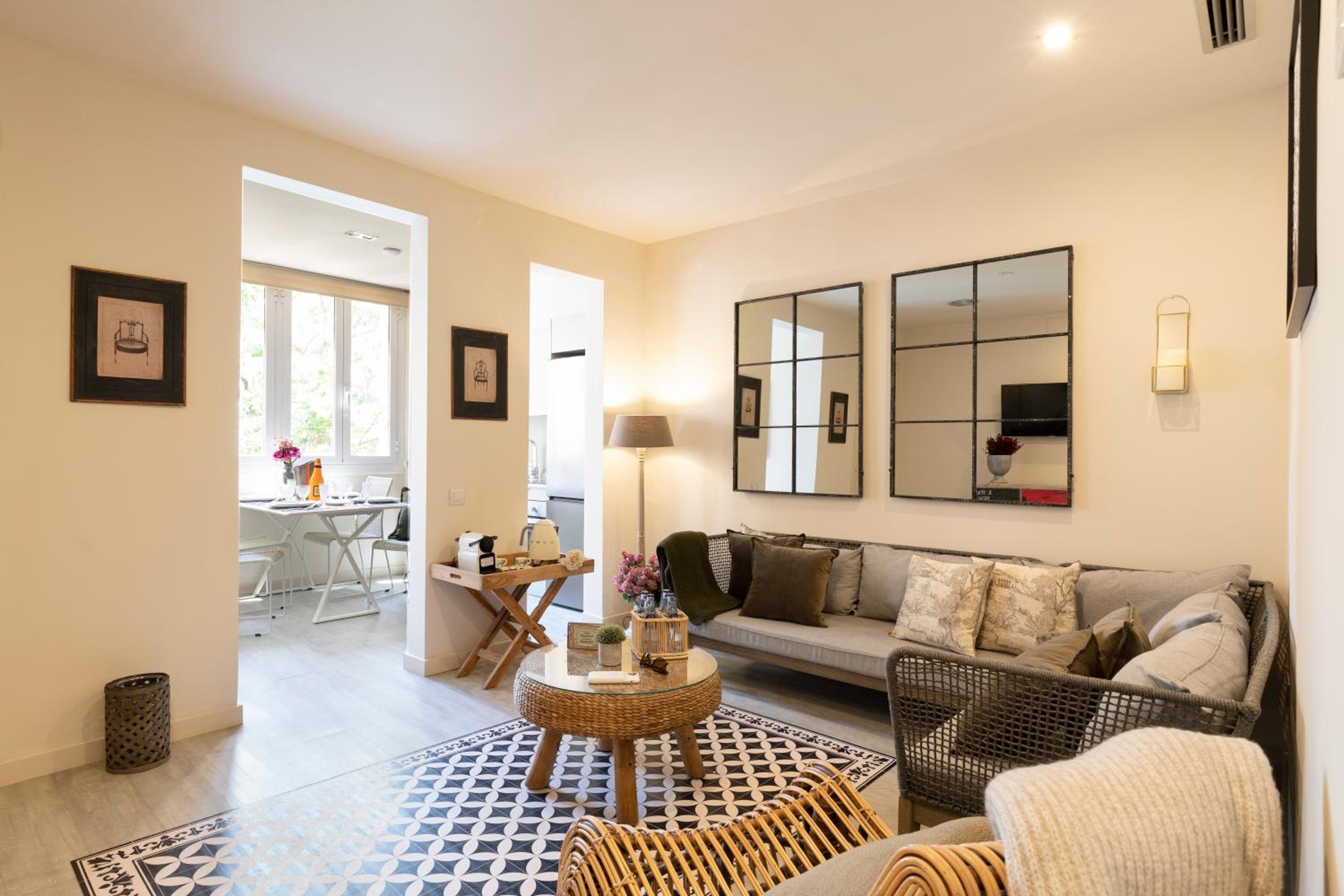 Apartamento con Balcón