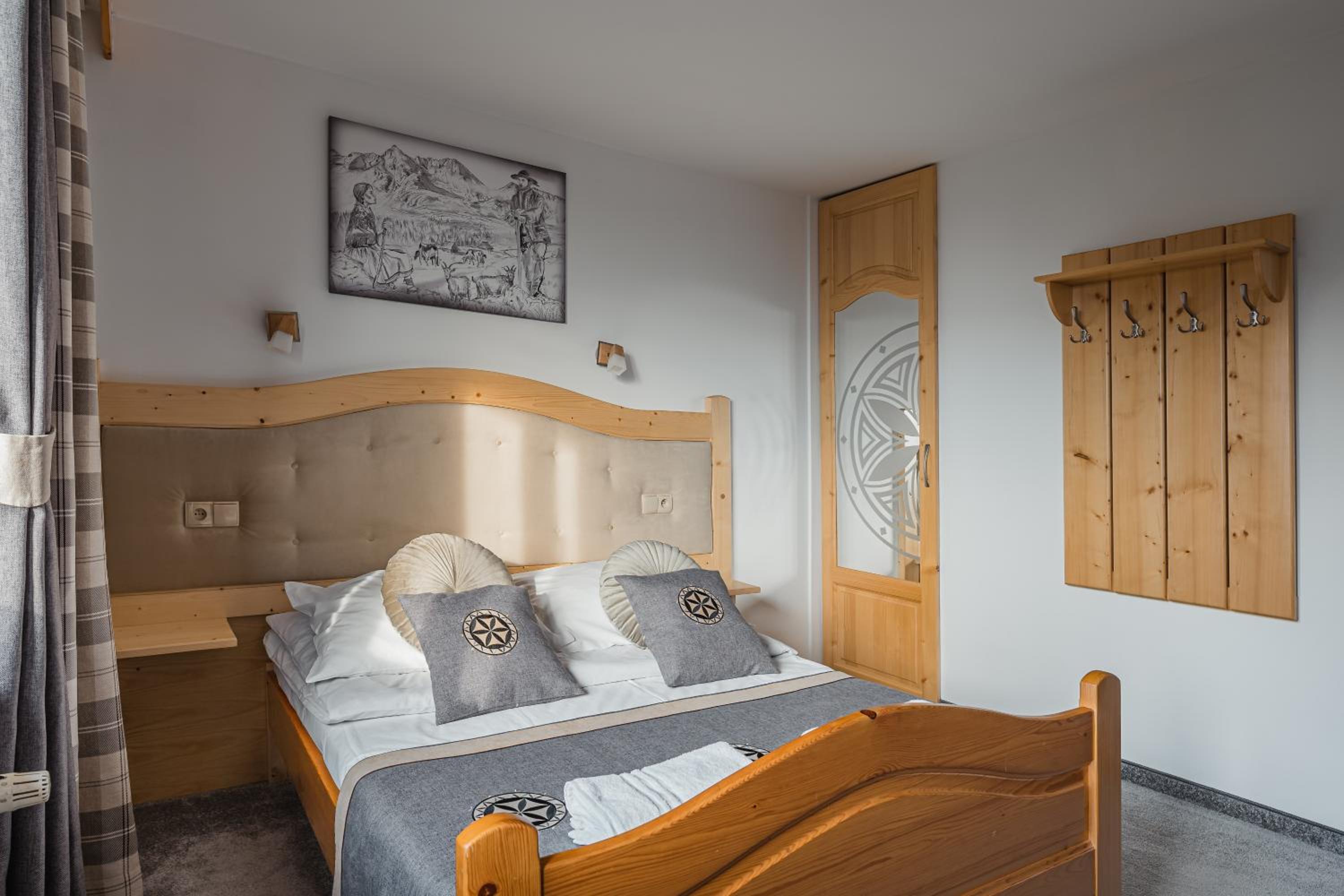 Large Double Room photo 1